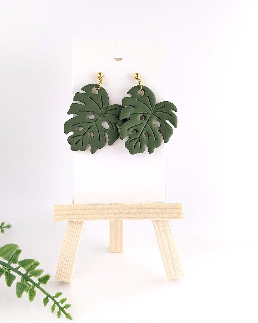 So excited to be back at the Springfield Farmers Market this Saturday! We are fully stocked and ready to go in our new products as well as our best sellers like these. 🎉