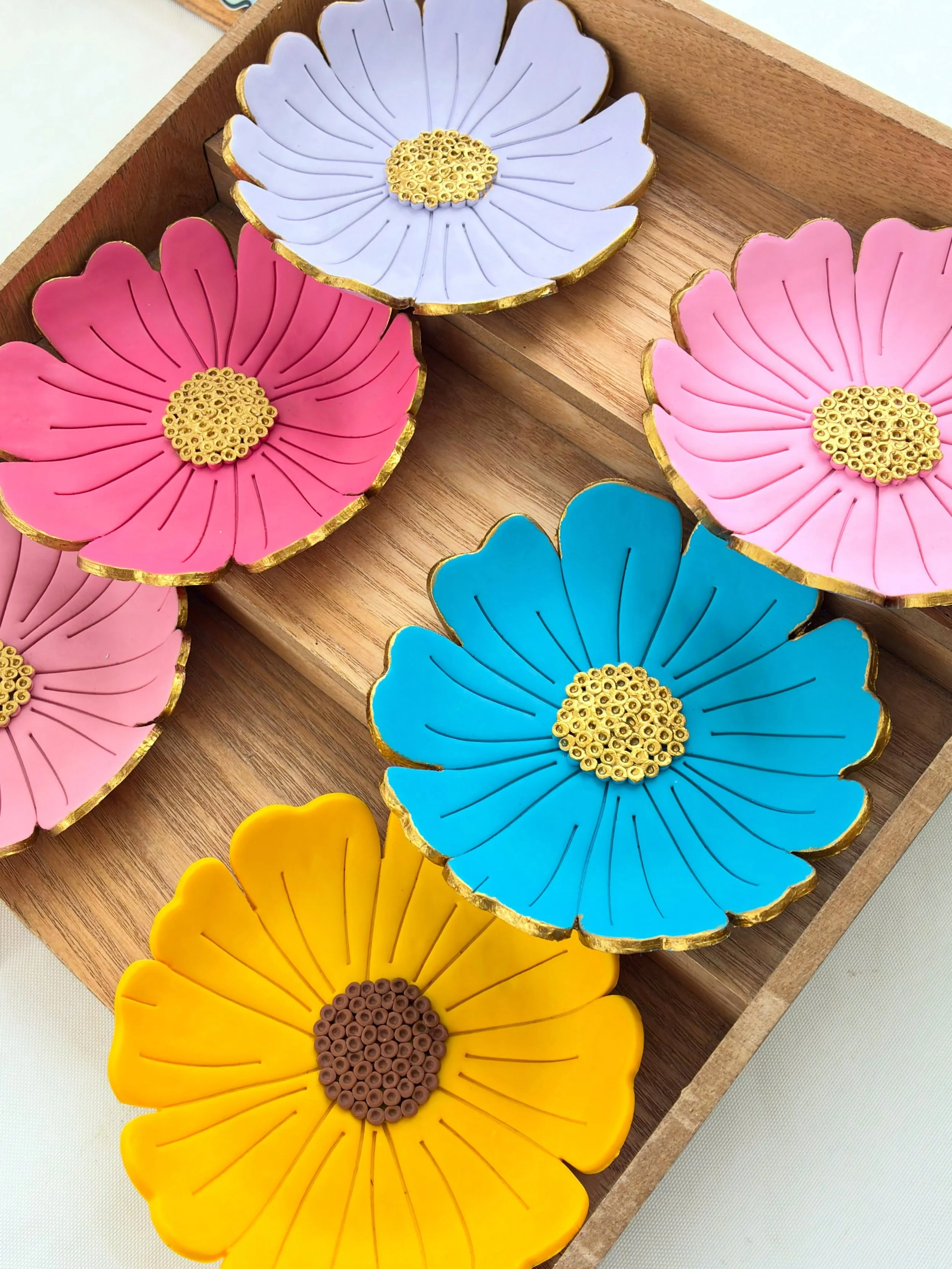We might have gotten rained out but we still had a great morning at the Springfield Farmers Market 😊🌧️

We chose to only have a small display today to make it a little easier to pack up since we had rain in the forecast but we made it work. Best of