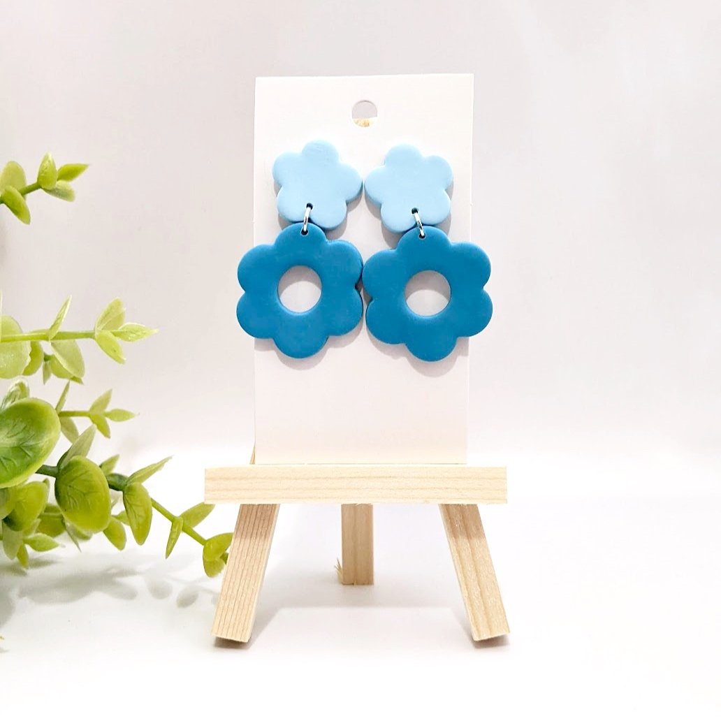 Turquoise+Flower+Earrings.jpg