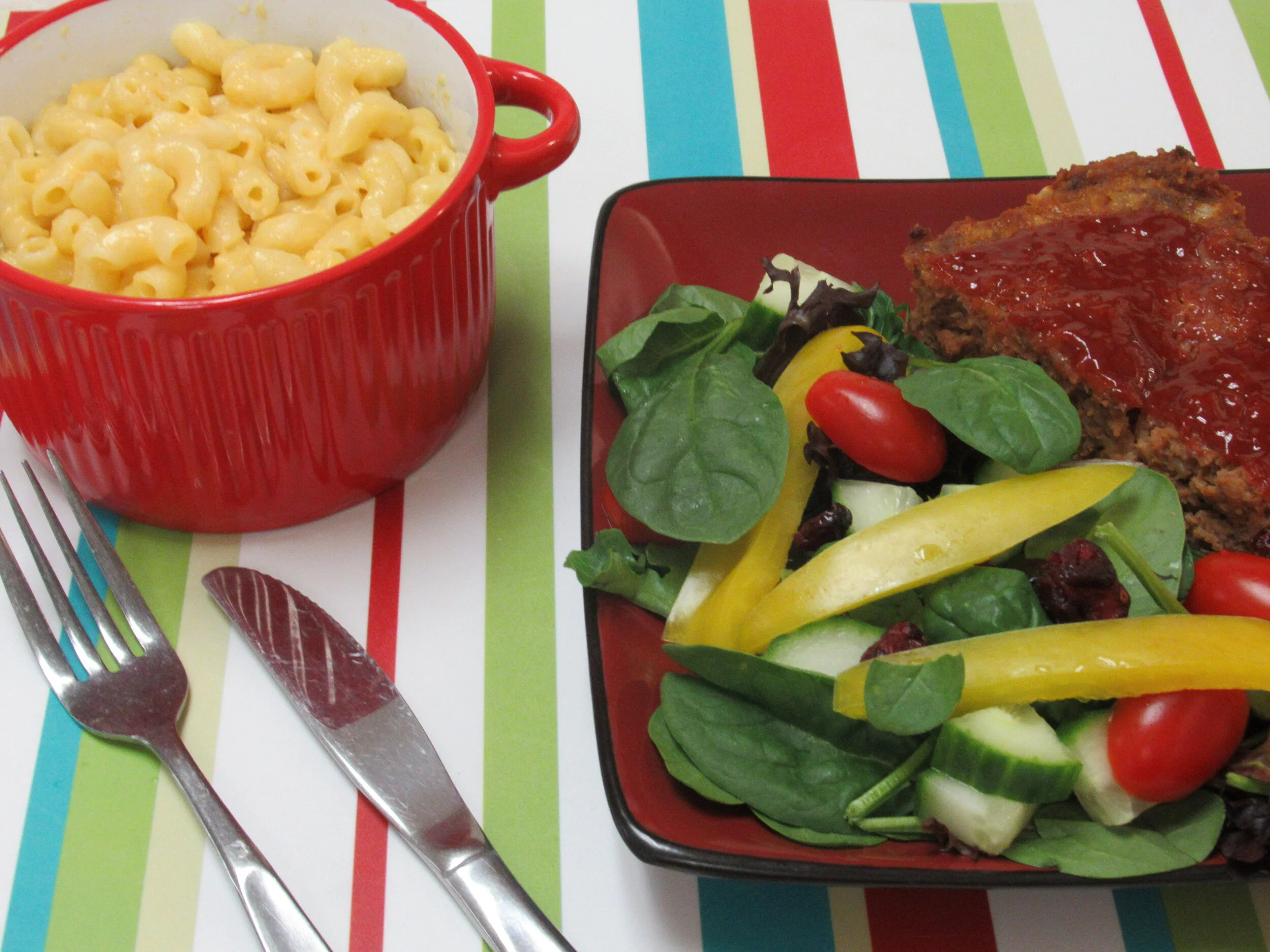 Mac & Cheese and Meatloaf.JPG