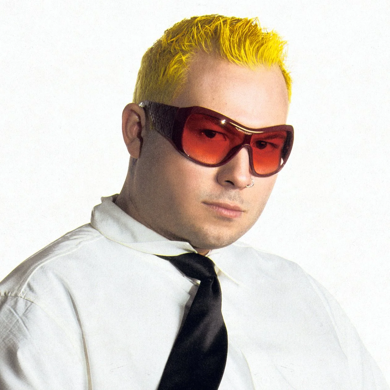 Bentley Robles' “High Definition Lover": A Hyper-Real Hyperpop Anthem
