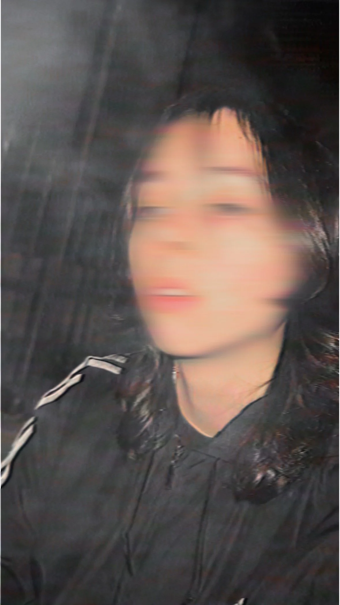 D’Arcy’s "5AM": A Deep Dive into Emotions and Raw Electronic Sound