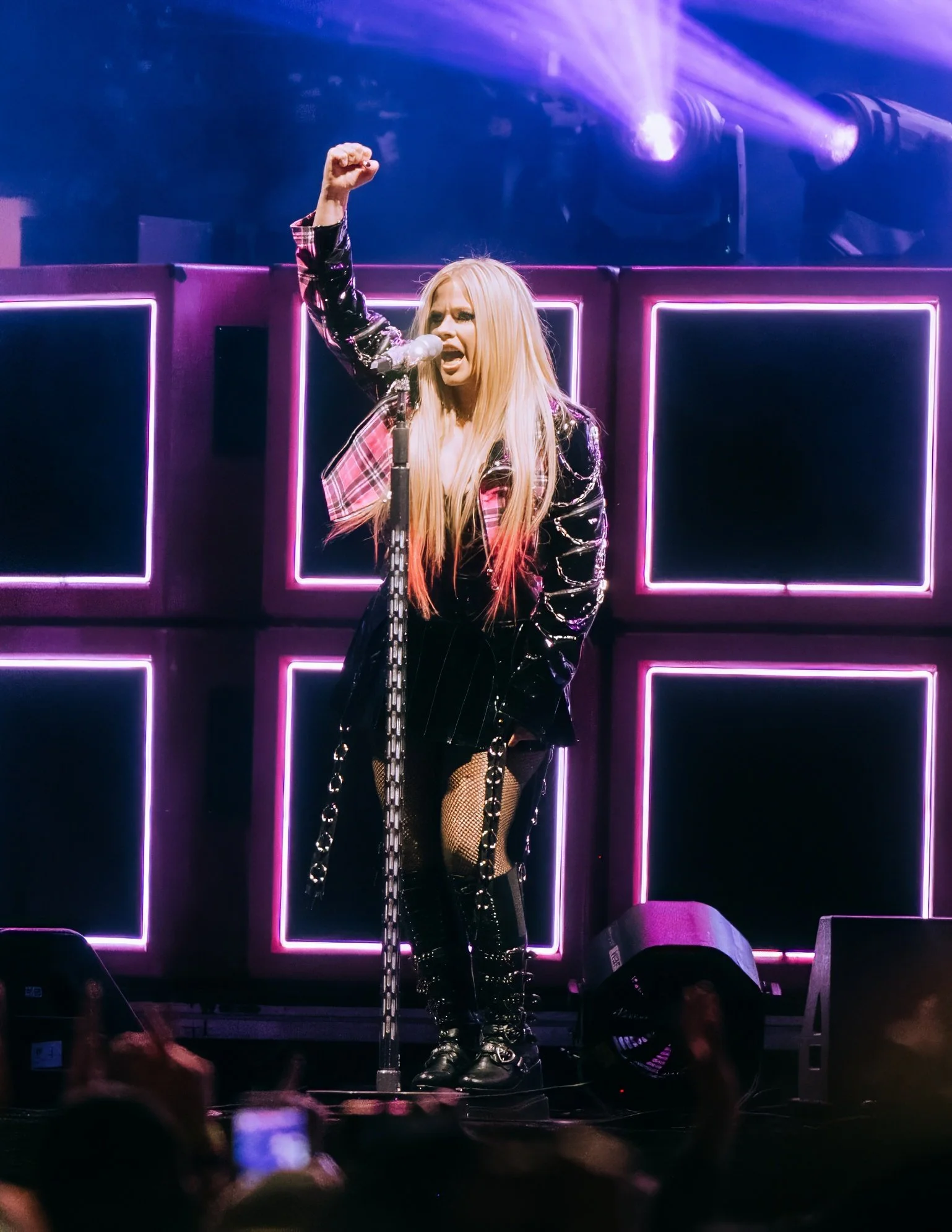 Avril WWWYF25-13.jpeg