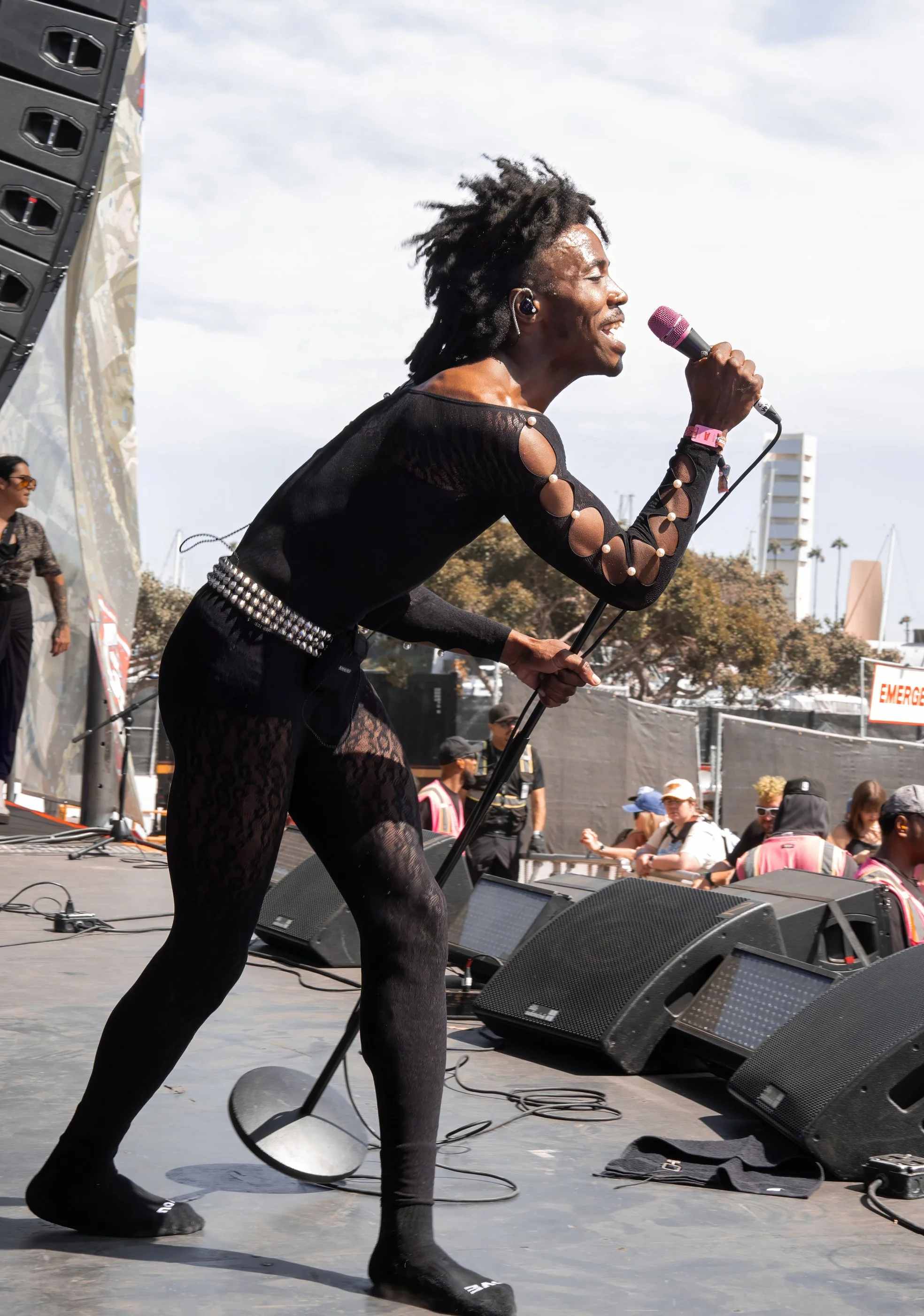 DE'WAYNE Warped-03.jpg