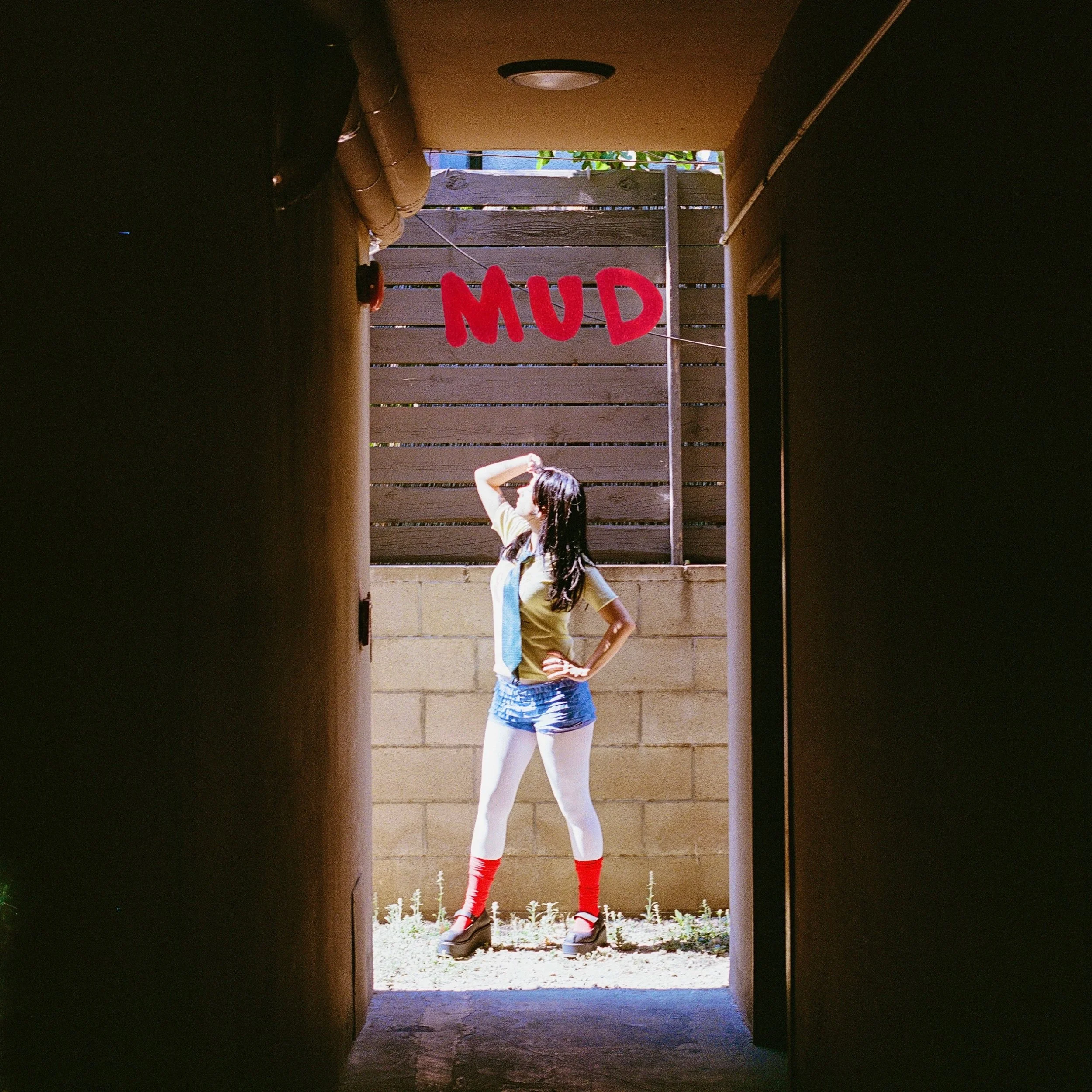 CARR Launches into 2026 with a Powerful New Single, "Mud"