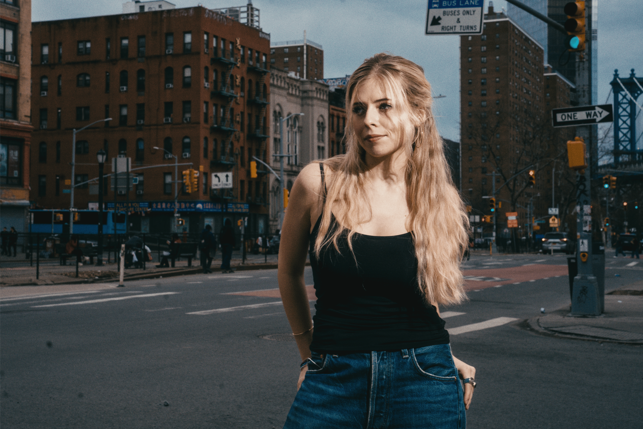 Sydney Sherrill delivers unvarnished confidence on her “Live Me Down” EP&nbsp;