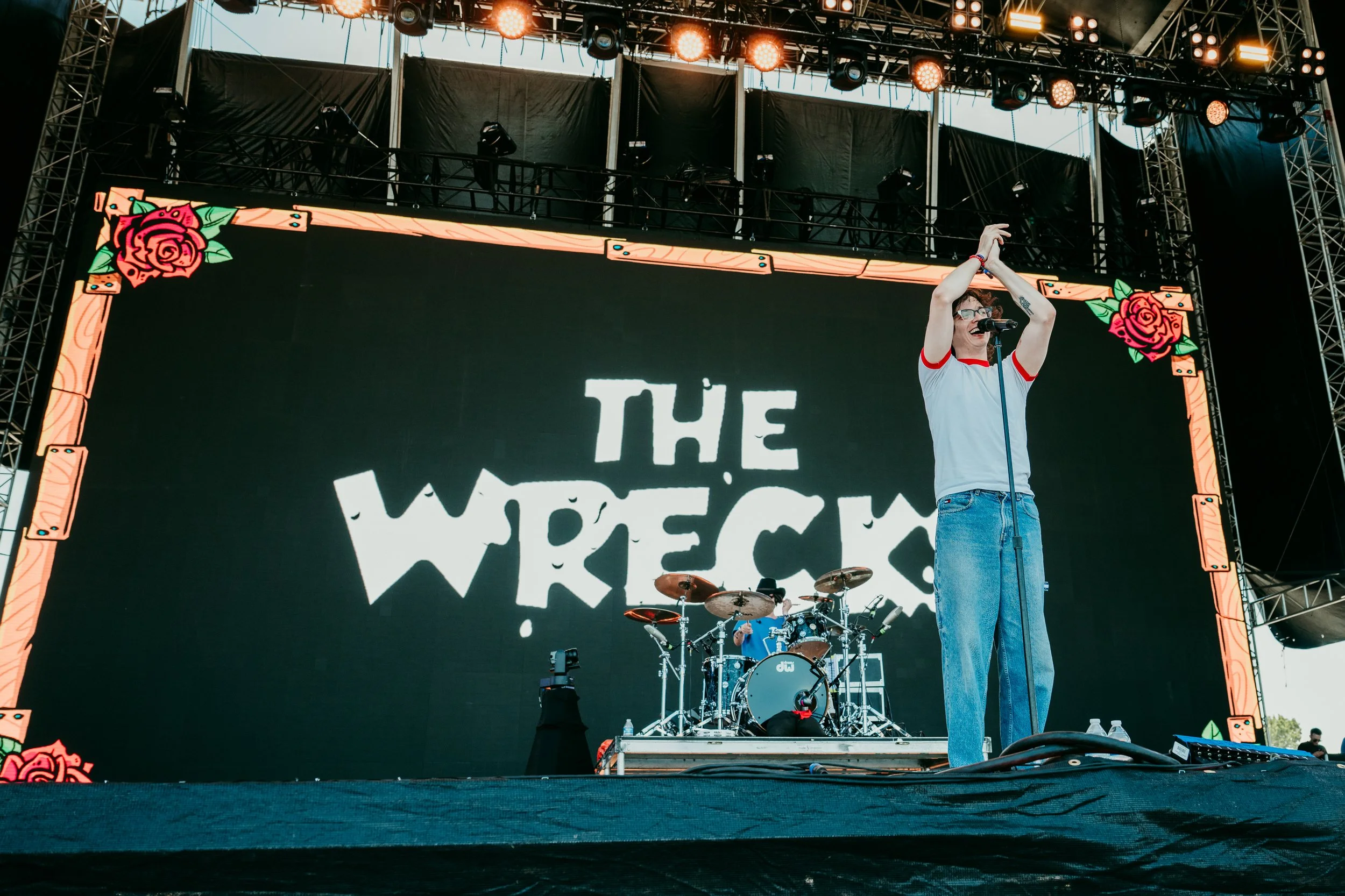 The Wrecks DC Warped heather rival-01.jpg