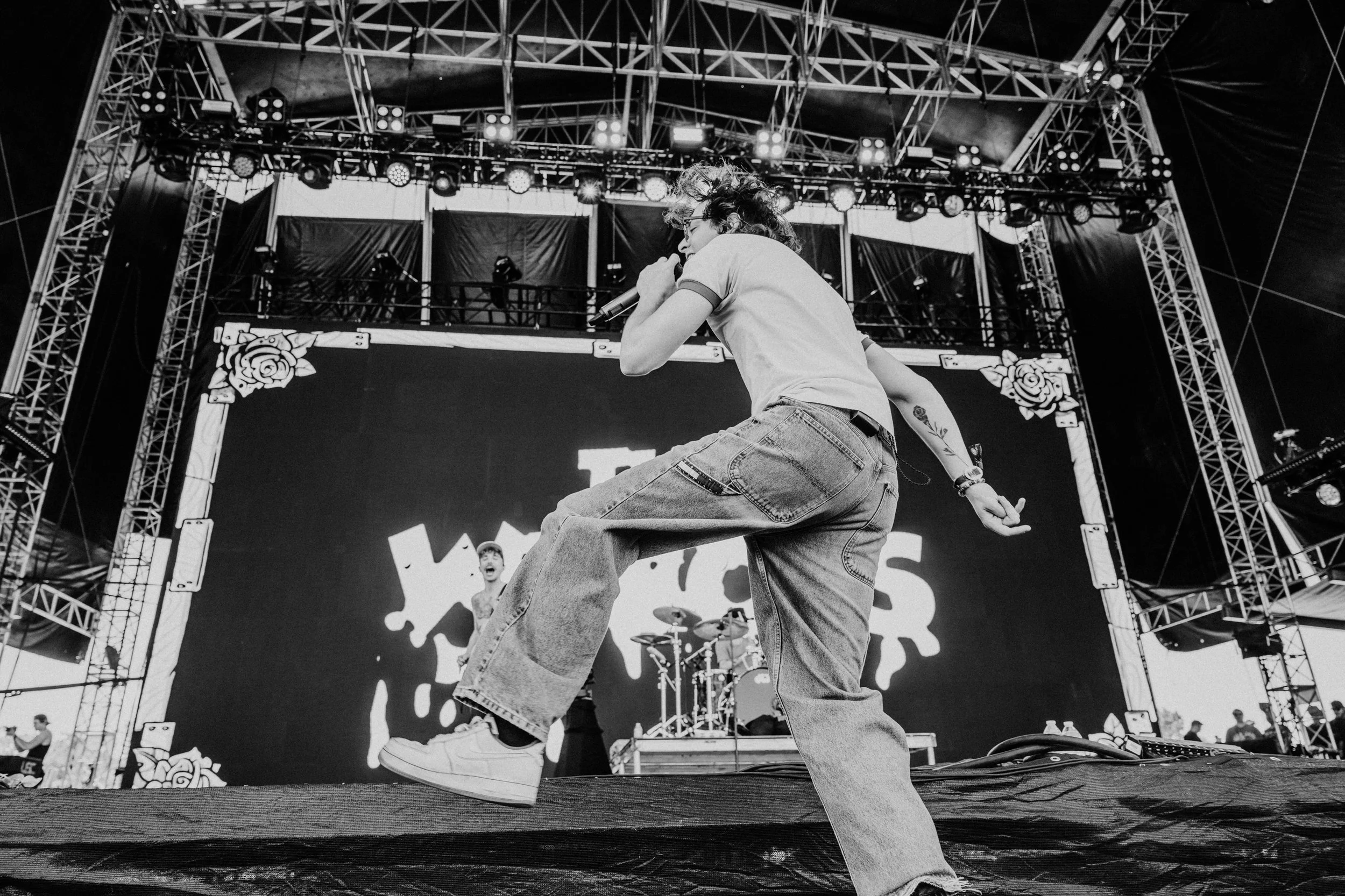 The Wrecks DC Warped heather rival-04.jpg