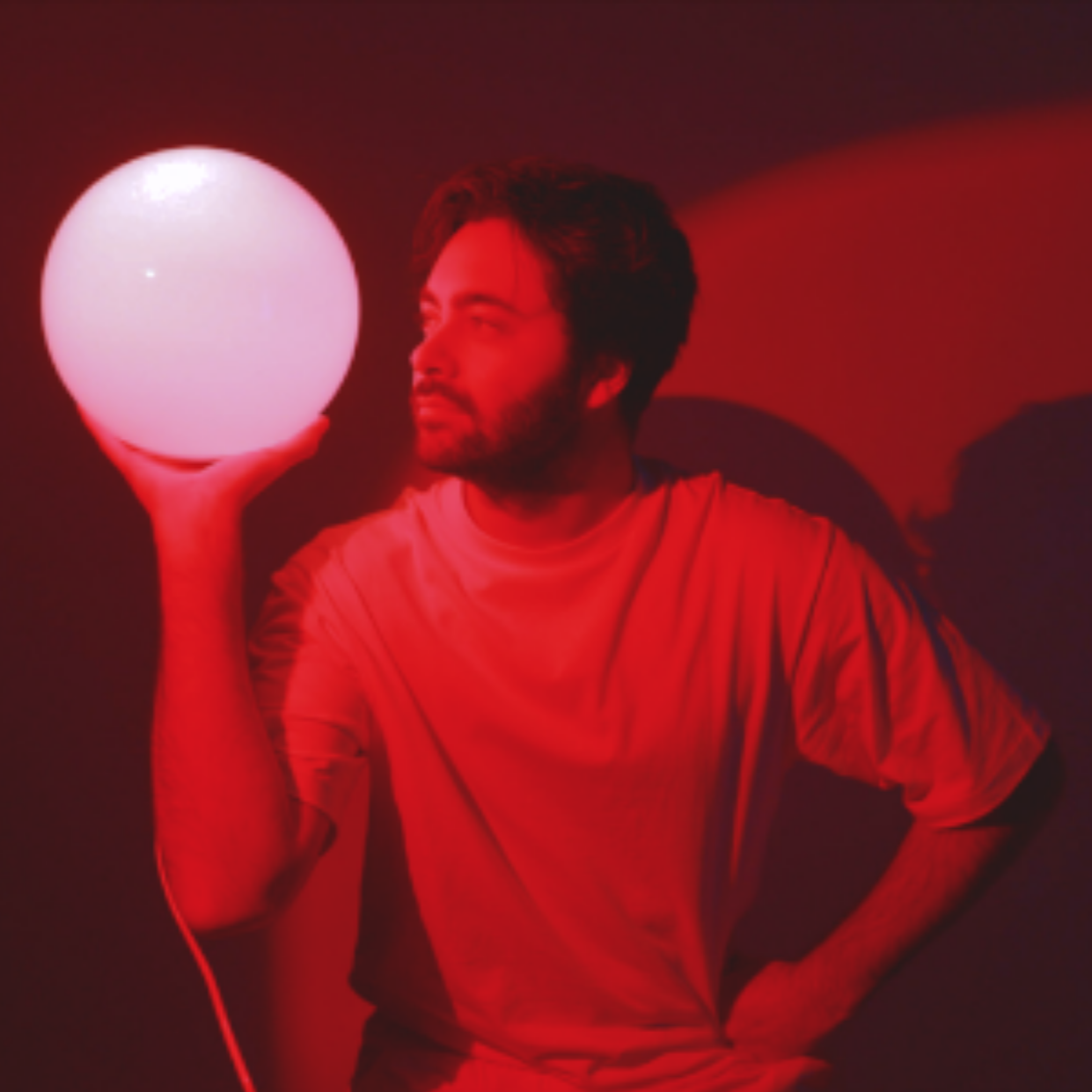The limbo between euphoria and comedown: A chat with Gumshoe about his new single “Weightless”