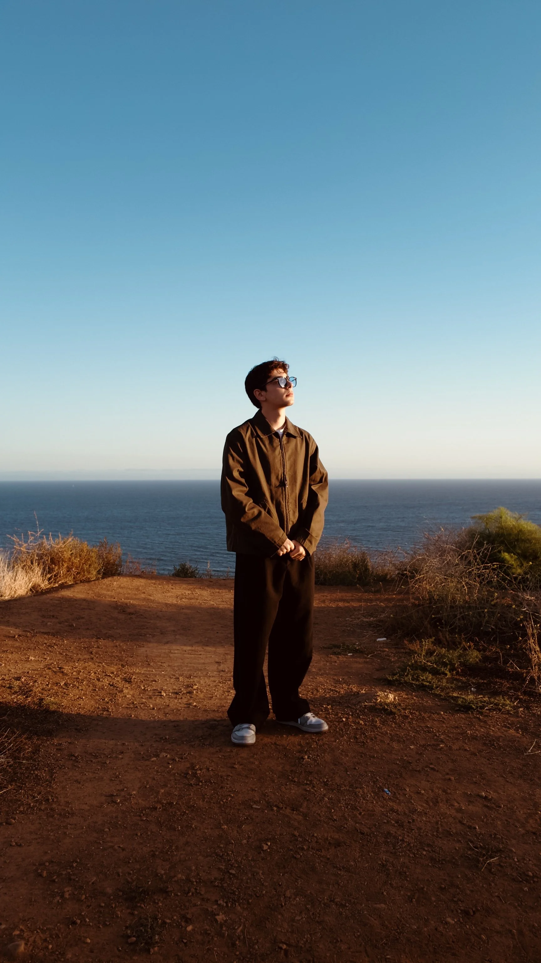 Leon Hesby Captures the Magic of a First Meeting With “Rooftop Of Your House”