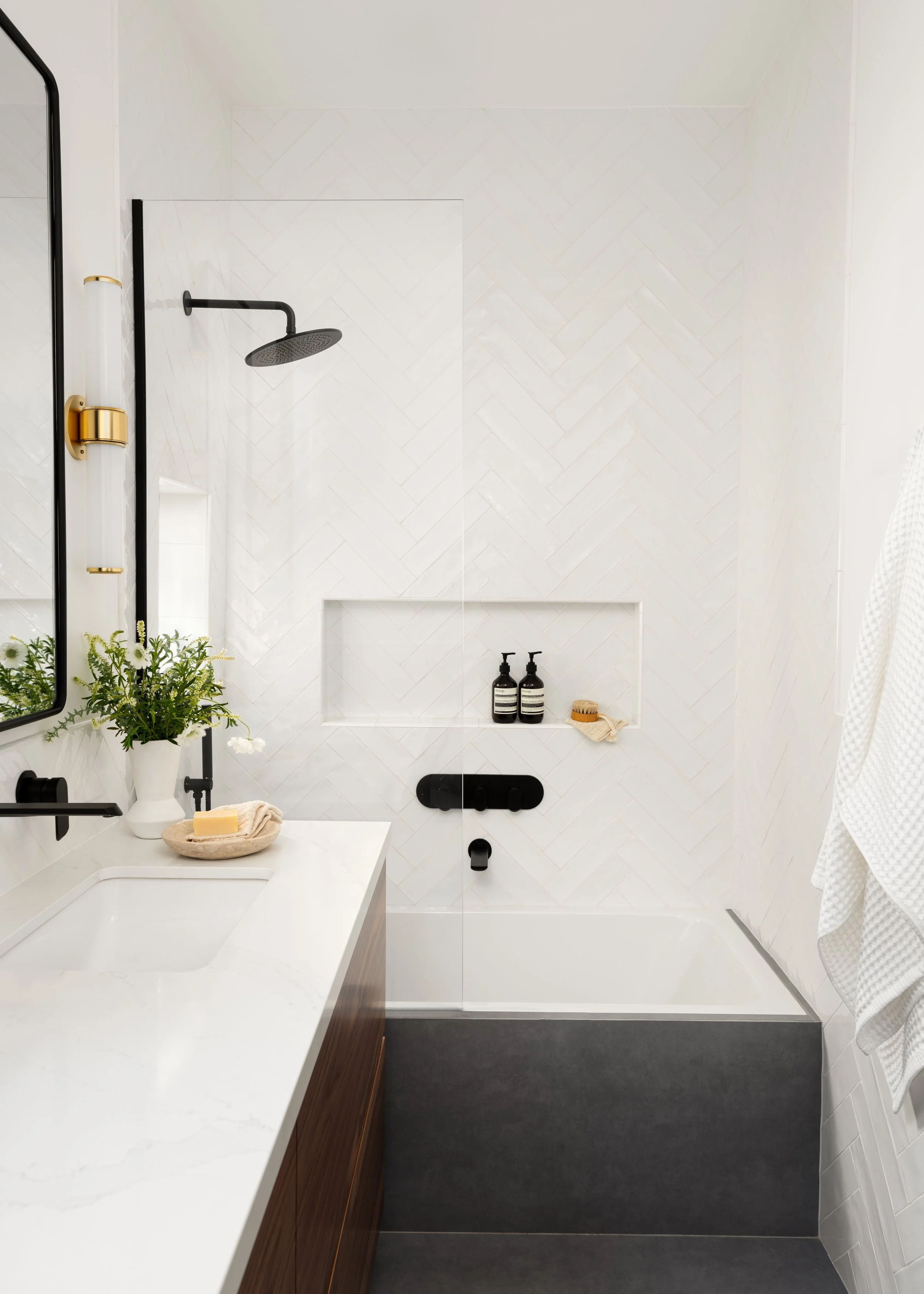 FINAL-missalicedesigns-bathroom.jpg