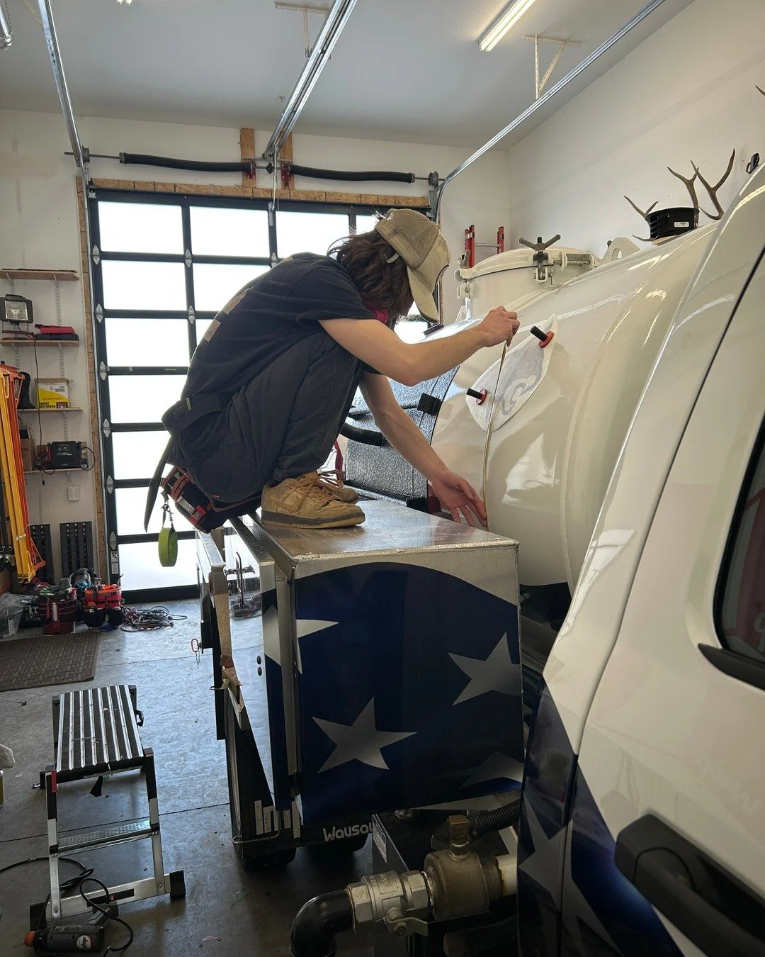 Mobility Monday 🤸

Dropping into the wrap squat like it&rsquo;s leg day.
.
.
.
#MobilityMonday #mobility #vinylwraps #vinylinstaller #graphicsinstaller #legday #squats #neverskiplegday