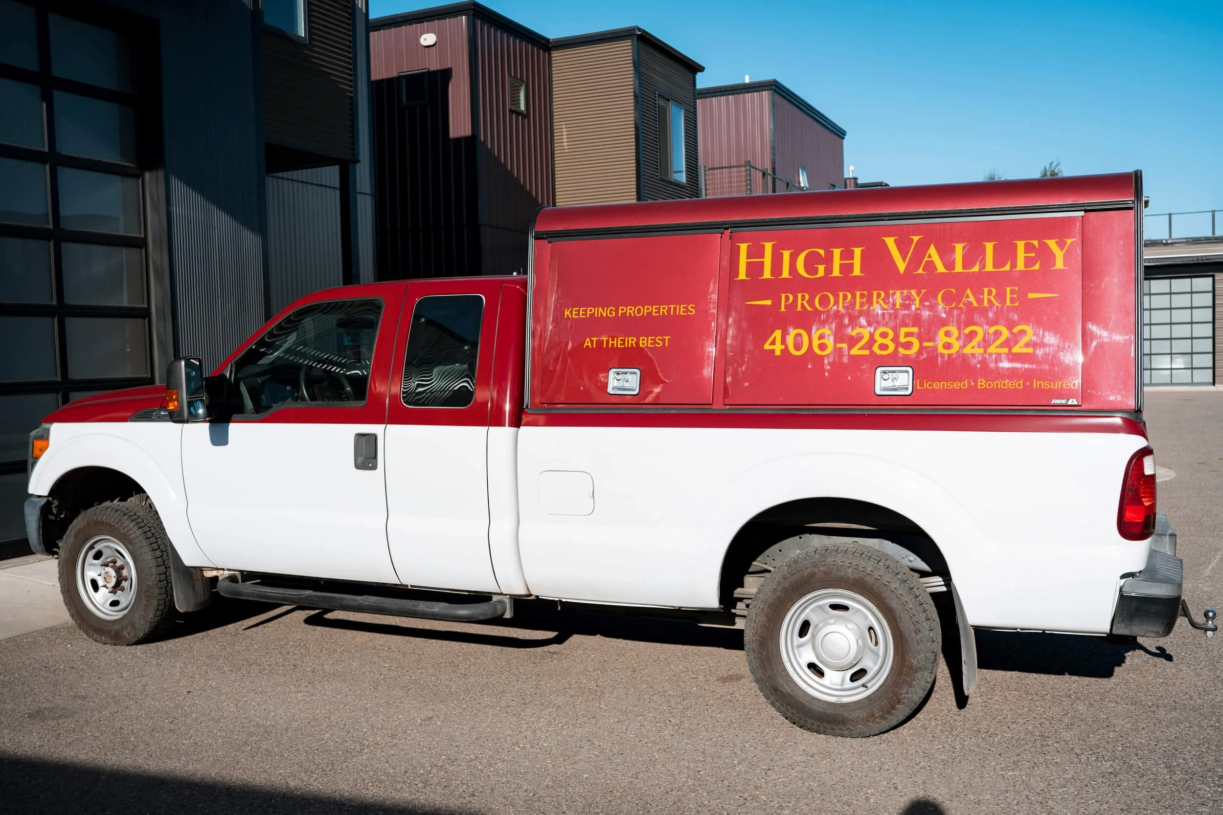 Avery SW 900 Gloss Burgundy Partial Cab + Bed Wrap
