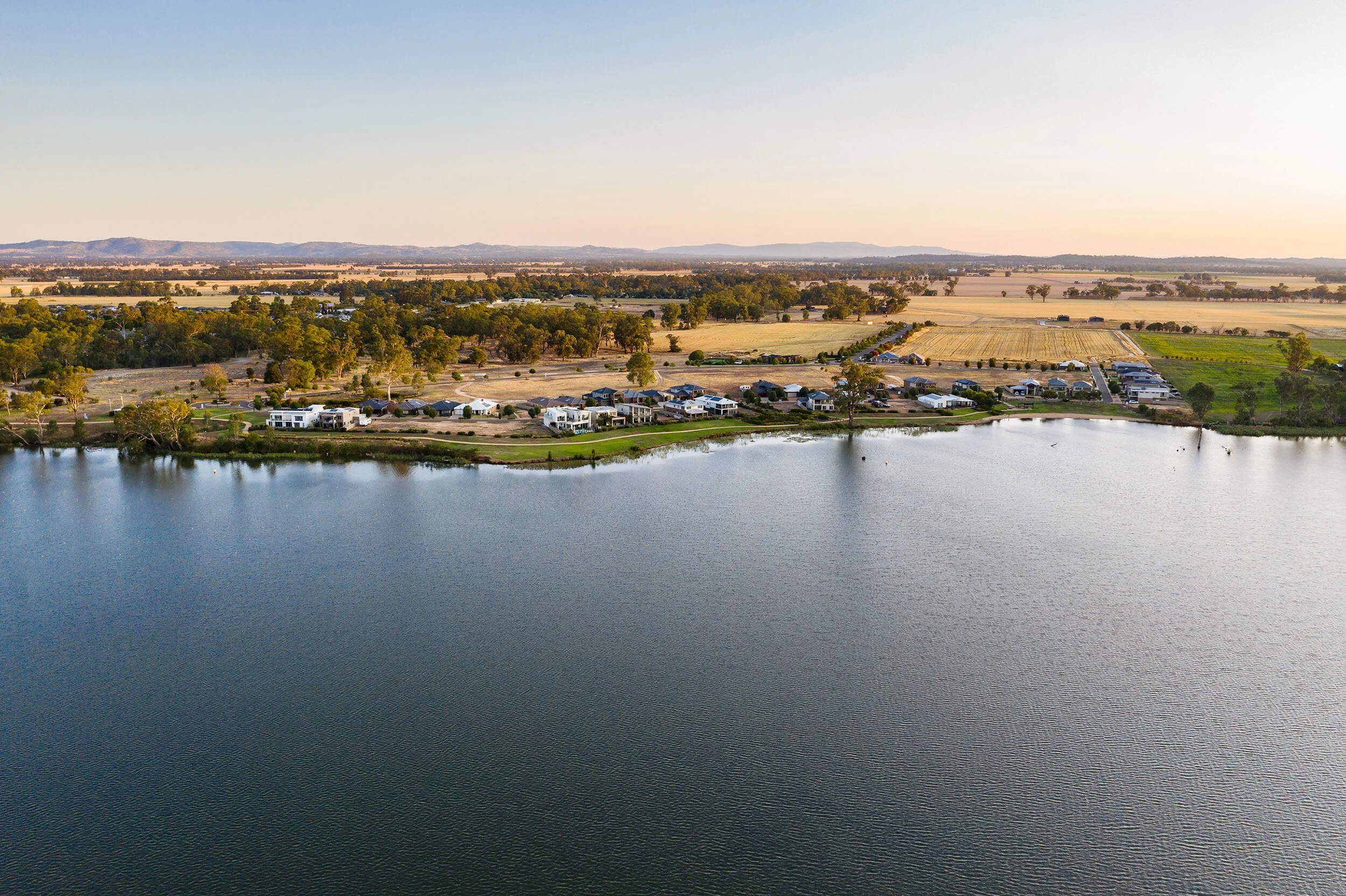 Land — Elloura Lake Nagambie
