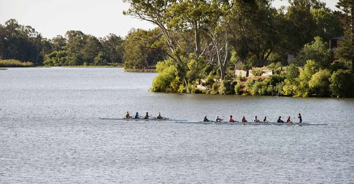 Live by the Lake in Regional Victoria. House and Land Packages for Sale