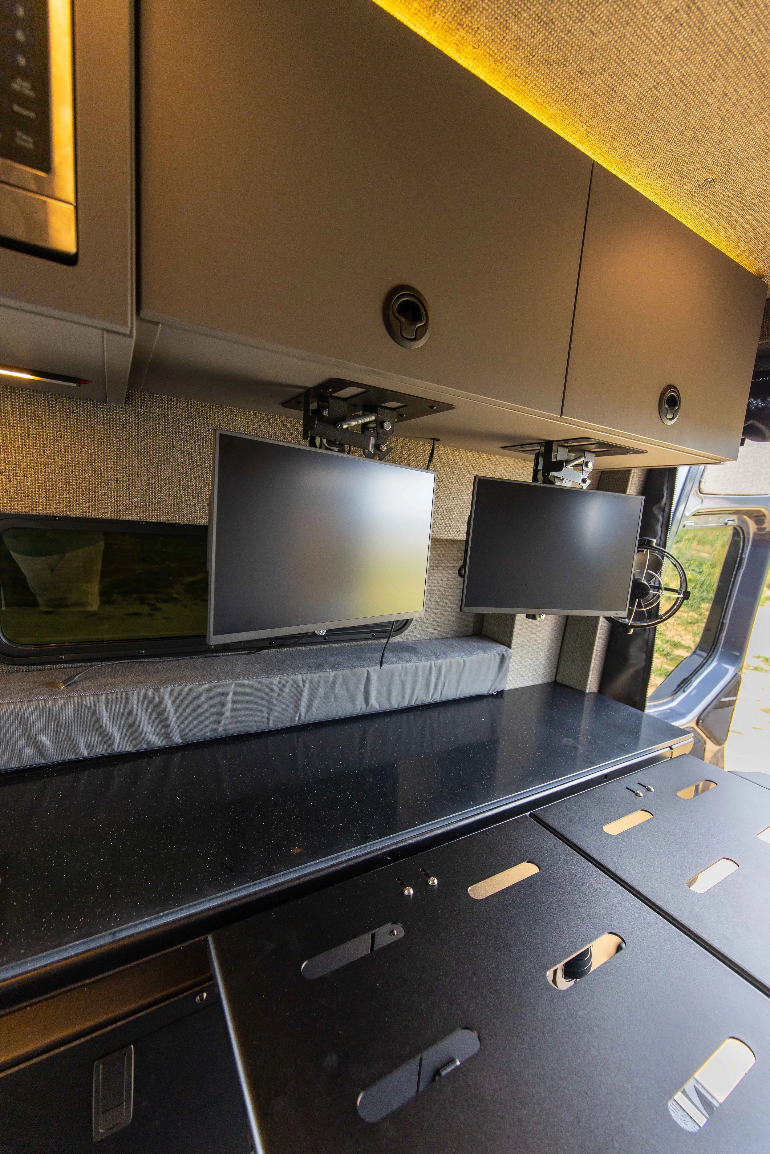 Sprinter van work station