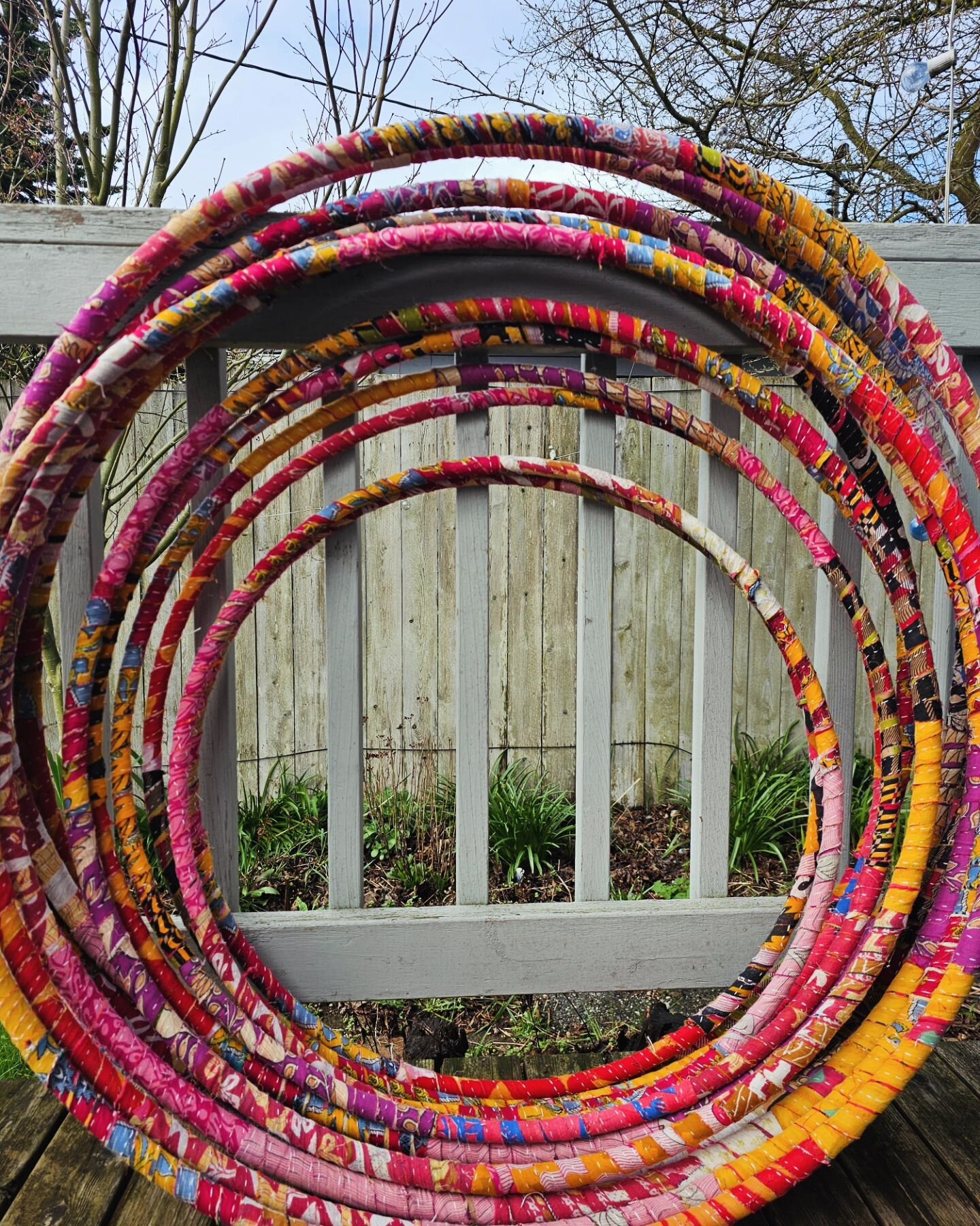 A fresh batch of Kantha hoops are ready to make an appearance at the @bellinghammakersmarket this Saturday! 

#fabrichoops #repurposedfabric #cozyhoops #texture #soft hoops #kanthafabric #livijoyhoops #spring markets #shoplocal #handmadehoops #pnwven