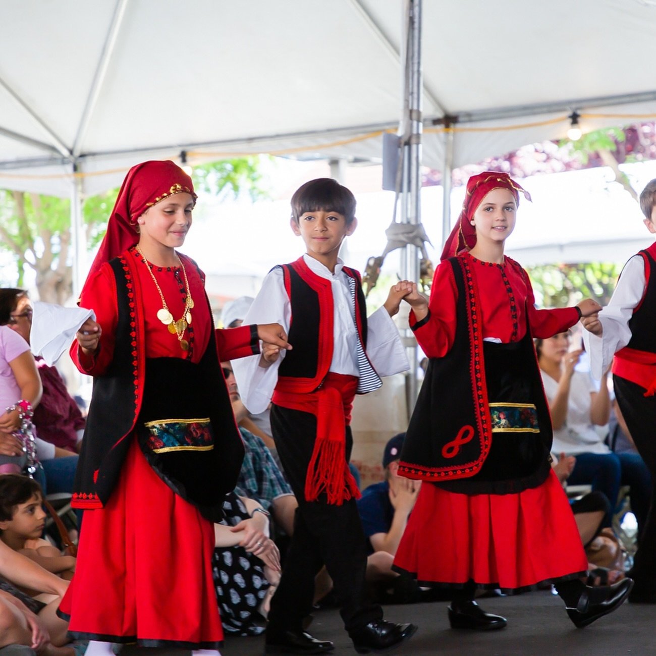 This weekend is the San Jose Greek Festival! 🇬🇷 Be sure to check it out 💙🤍💙🤍 @sjgreekfestival