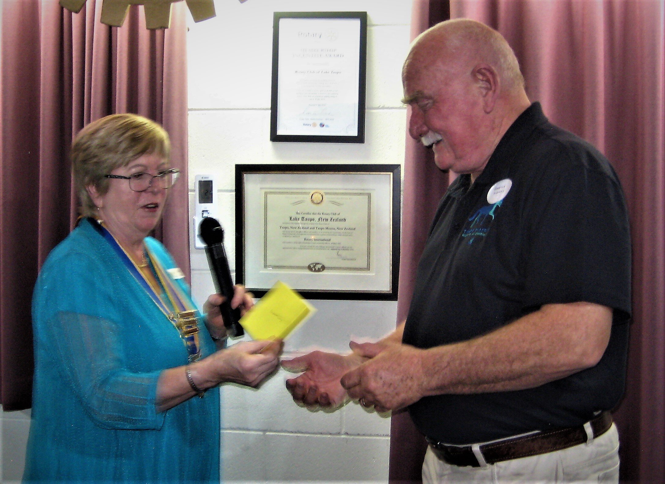 8.  President Mary presenting a cheque to Graeme Murphy.JPG
