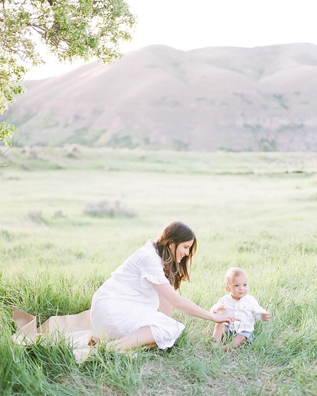 The most beautiful mama with her soon-to-be TWO baby boys. 💕 I&lsquo;m opening up a round of studio motherhood minis on July 18th and will be putting a link in my bio to book. Check back later today for the link - I would love to meet you!