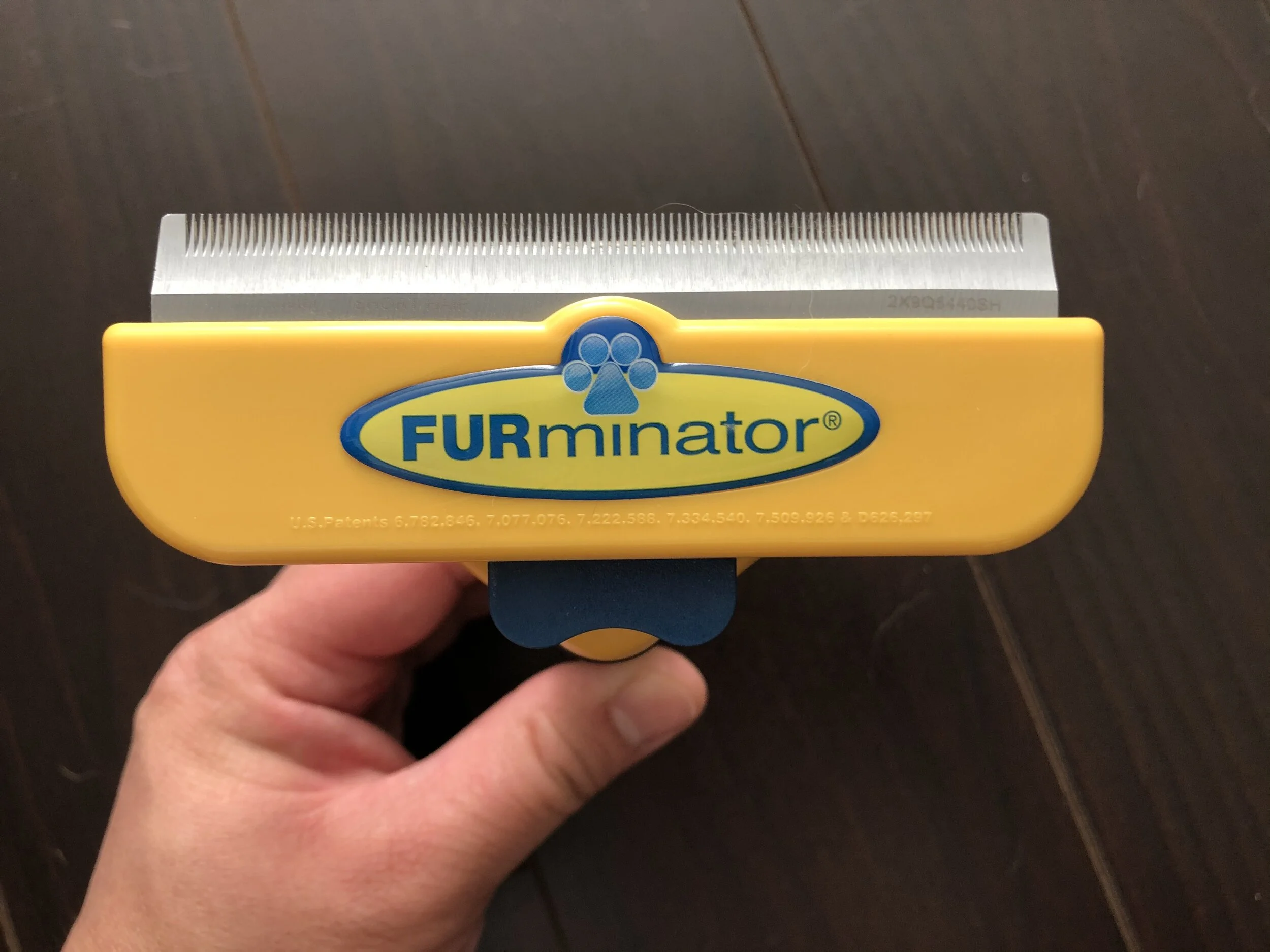 A look at the teeth of the FURminator deShedding Tool
