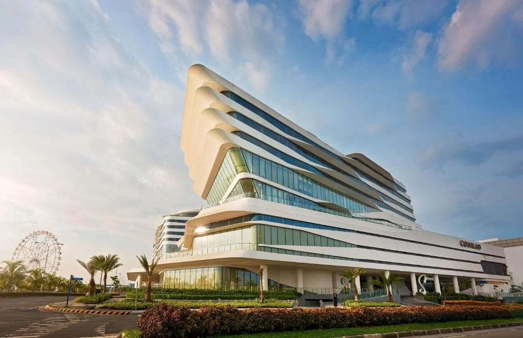 Conrad Hotel Manila.jpg