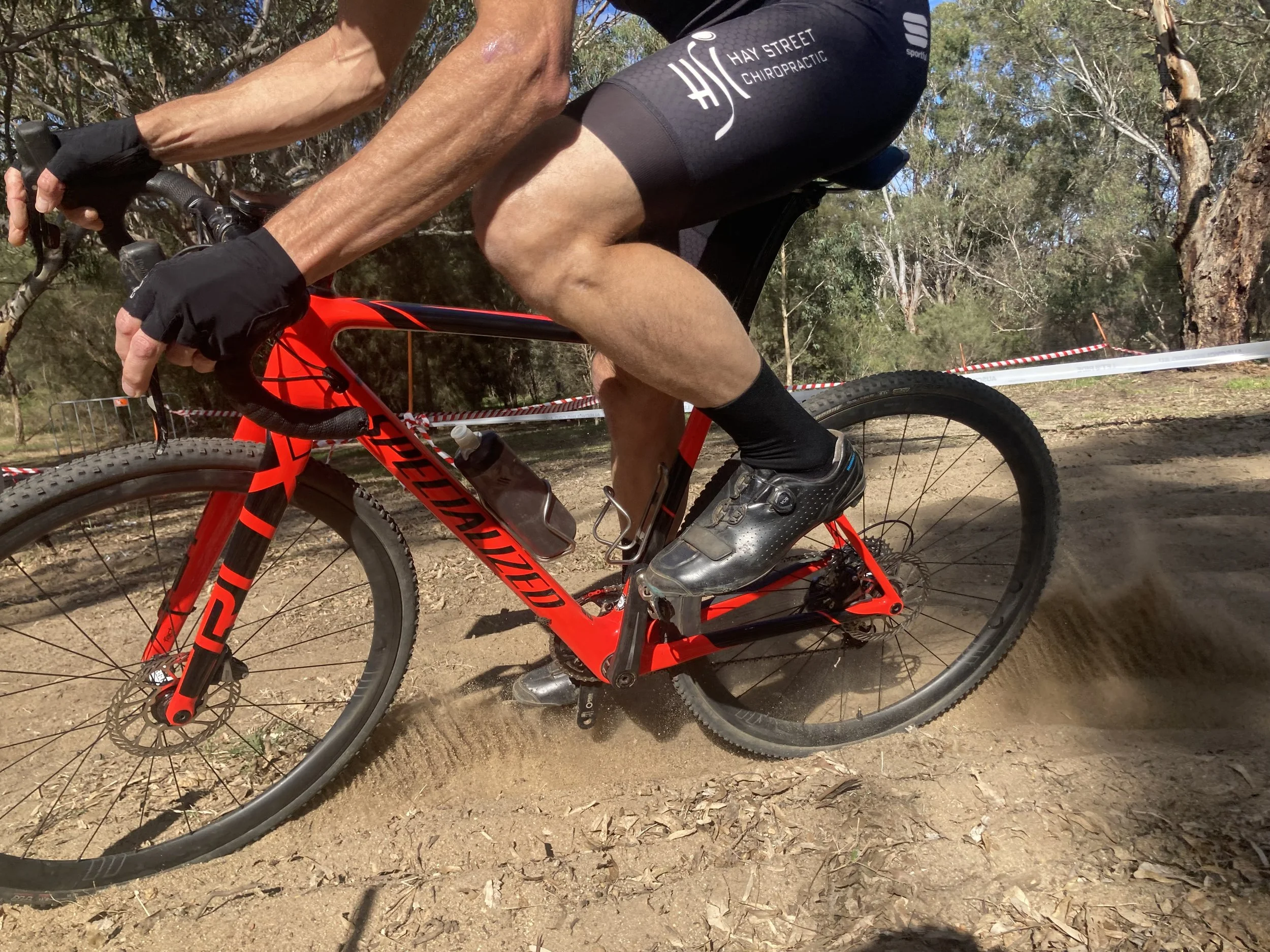Should cyclocross races Down Under allow for wider tyres?