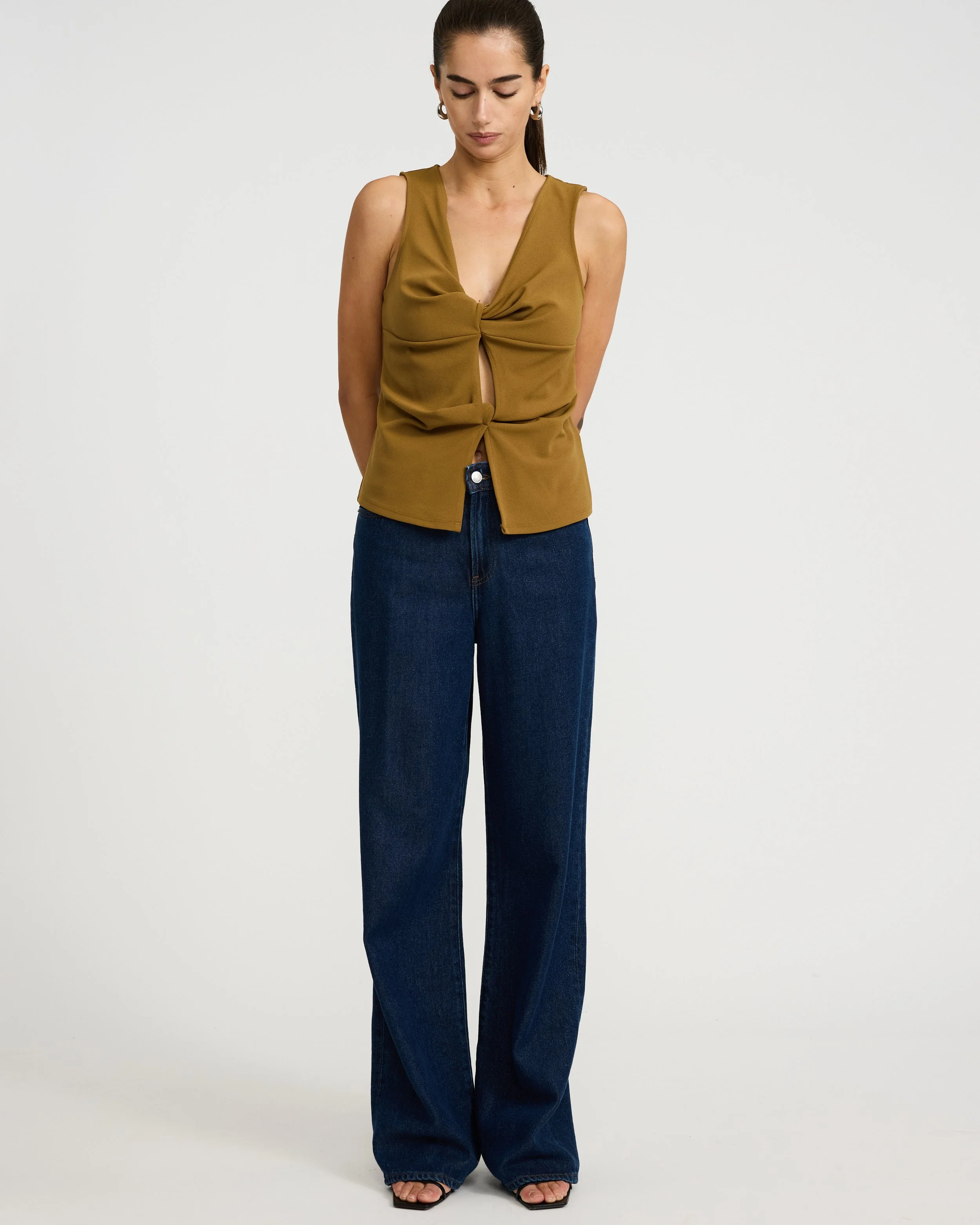 0086_06413845_6631_f0382 2.JPG