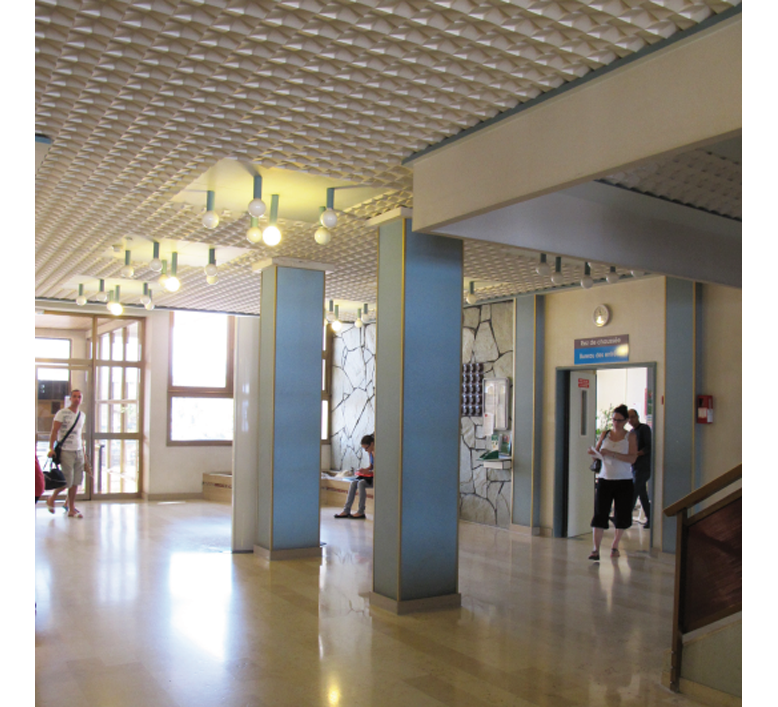 3-CLINIQUE-BELLEDONNE-AVANT-TRAVAUX-ENTREE.png