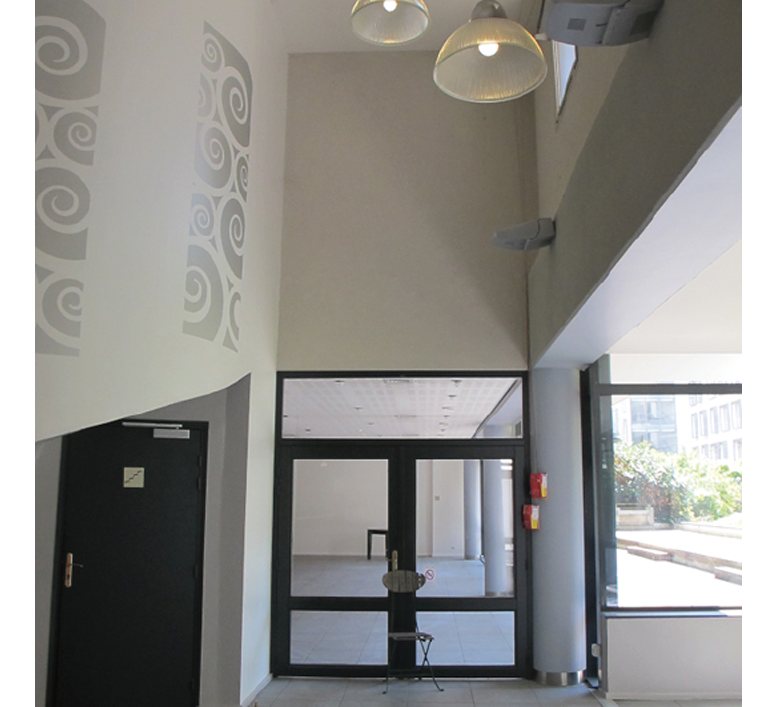 3-LE-HUB-AVANT-TRAVAUX-ACCUEIL-LUSTRE.png