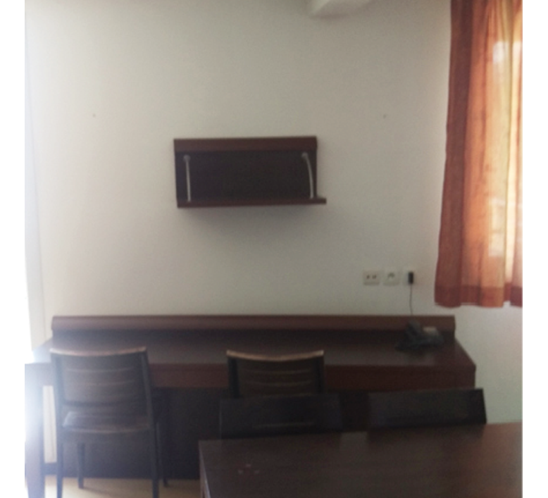 8-LE-HUB-AVANT-TRAVAUX-APPARTEMENT-BUREAU.png