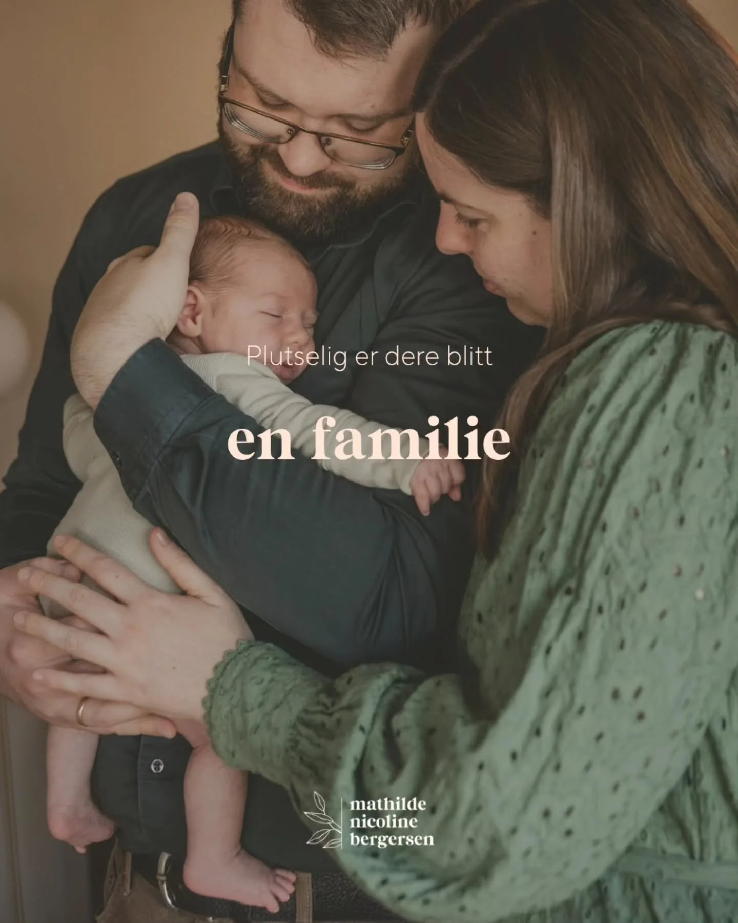 Nyf&oslash;dtfotografering hjemme hos dere p&aring; Hamar og omegn 💛

Det er rart hvor fort man glemmer de sm&aring; detaljene, har du ordentlige bilder fra din nyf&oslash;dte?