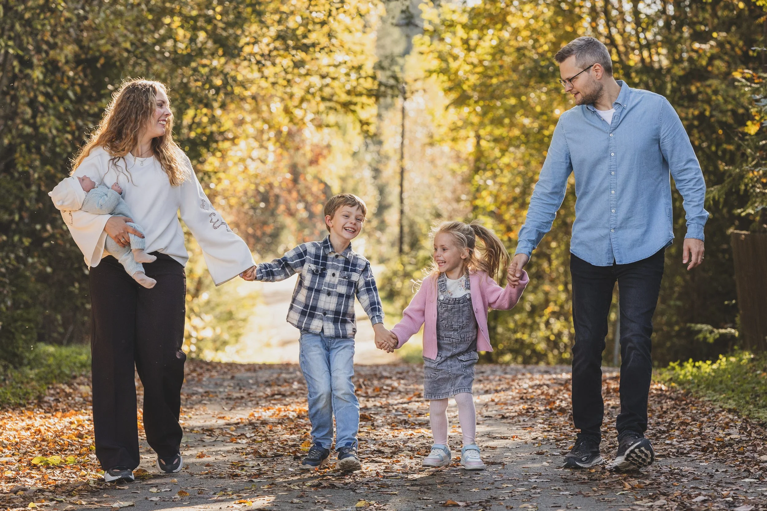 LHE_nyfodtfotografering_med_familie_hamar_fotografmnb-009.jpg