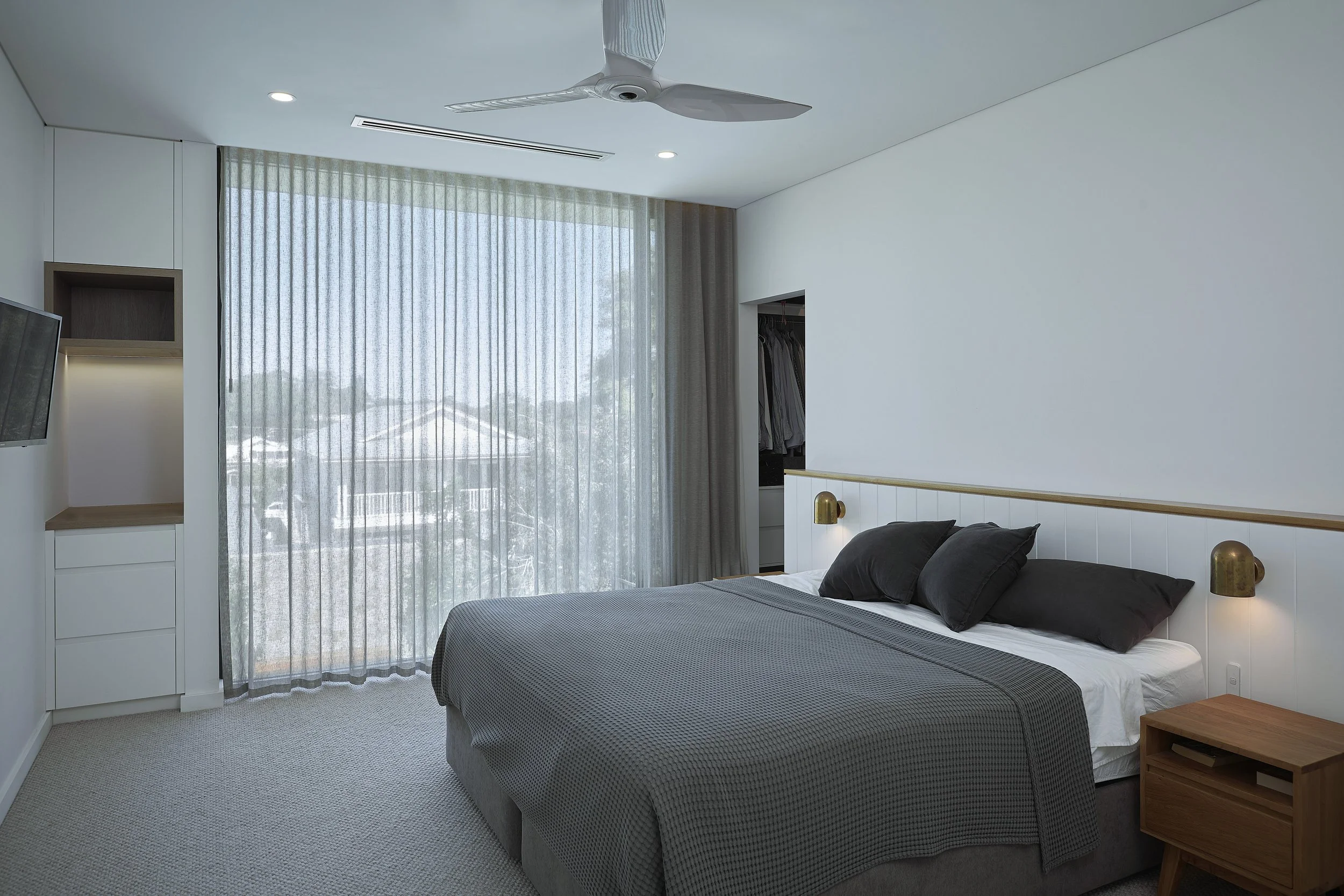 SteeleHouse_Jimbell St_master bedroom_LCW.jpg