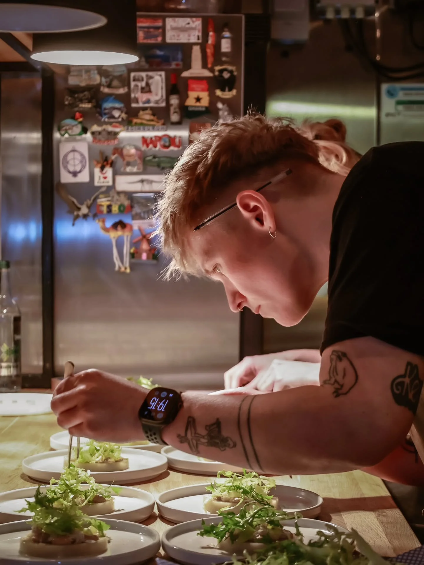 Piper plating the first course from our @marchesiantinori wine evening last month.

Crab, fennel, apple and almond.

Paired with a glass of Vivia, Le Mortelle - a blend of Vermentino, Ansonica and Viognier.

We are currently serving a selection of in