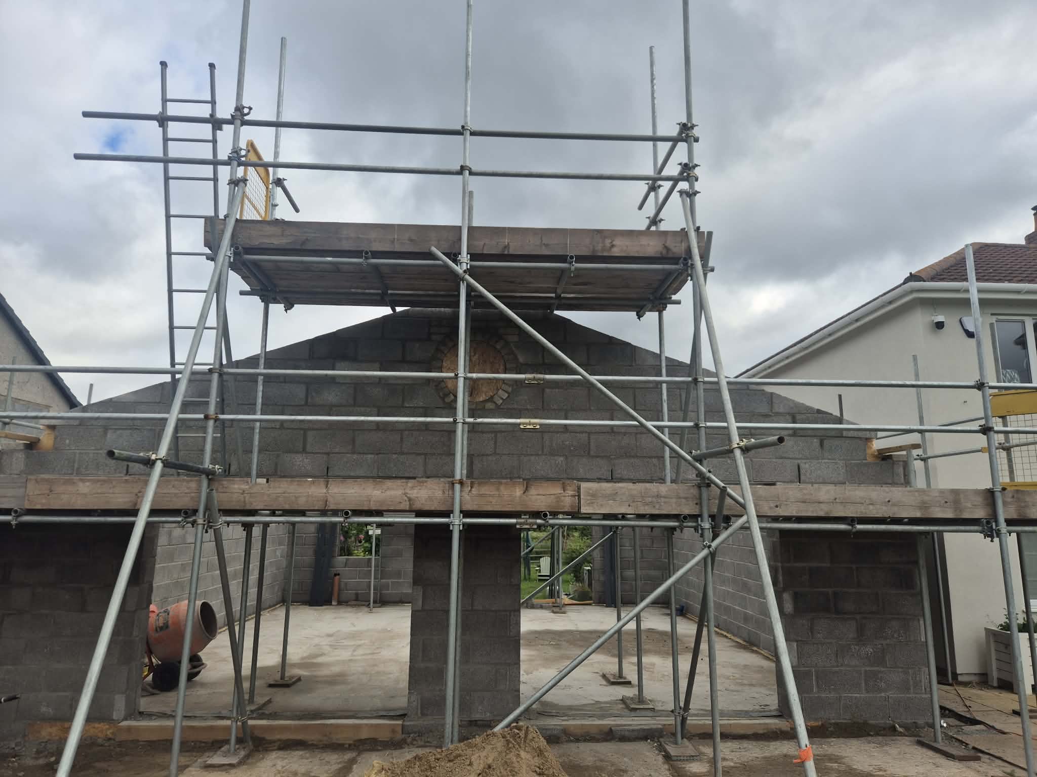 extension builders double garage.JPG
