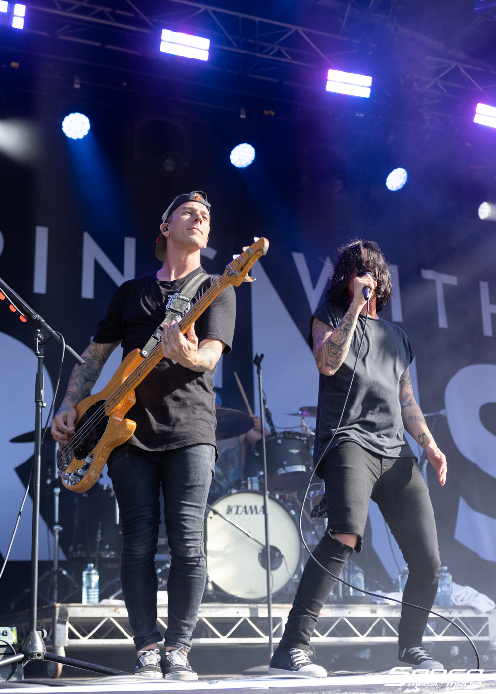 SLEEPING WITH SIRENS - Good Things-5.png