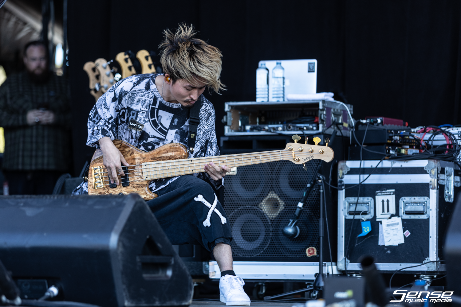 ONE OK ROCK - Good Things-2-2.png