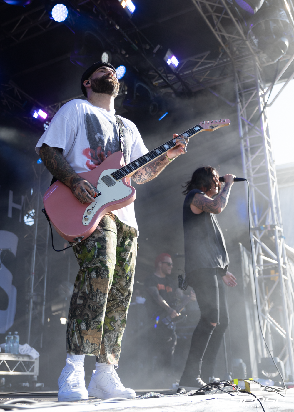 SLEEPING WITH SIRENS - Good Things-4.png