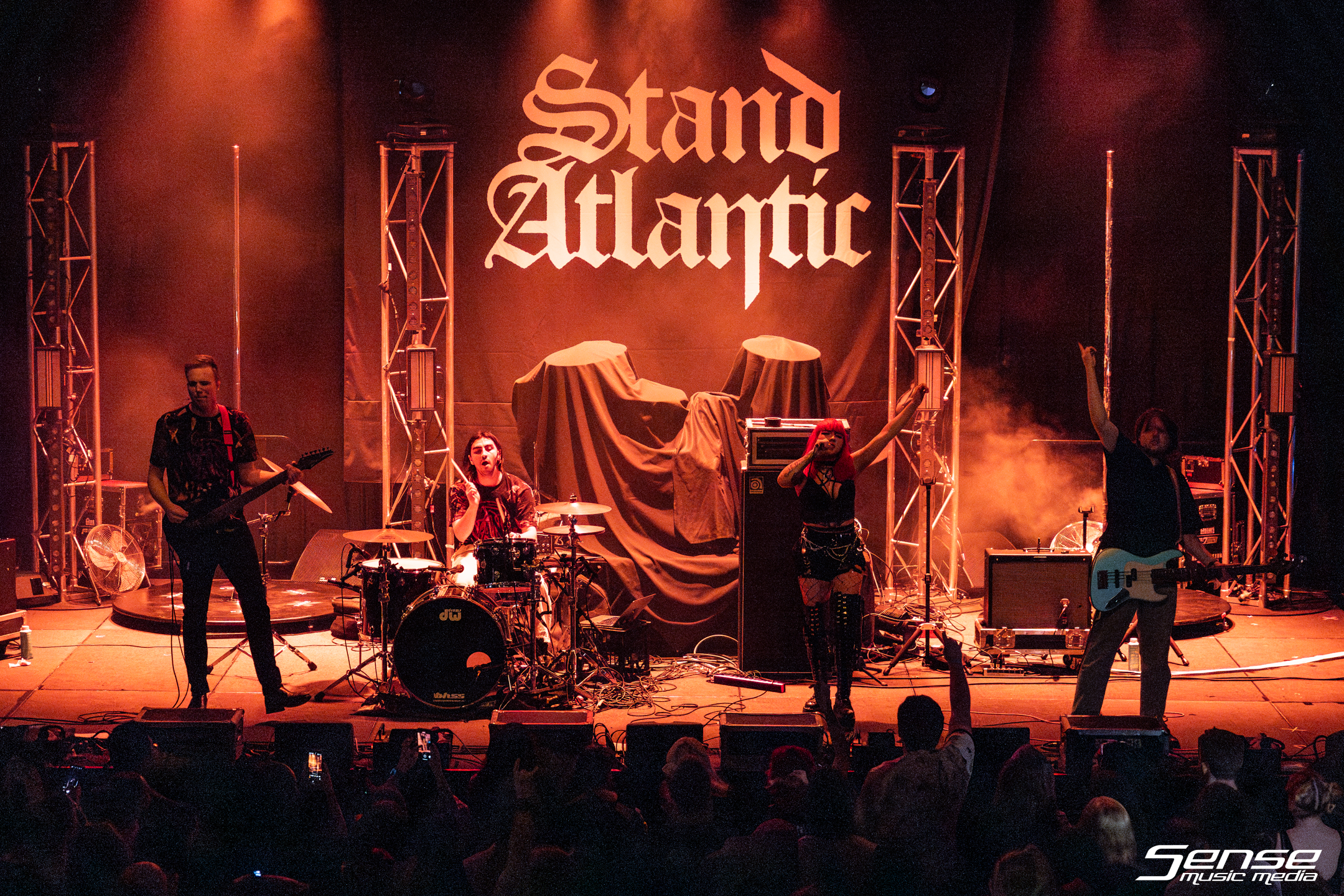 VANA @ Roundhouse-21.png