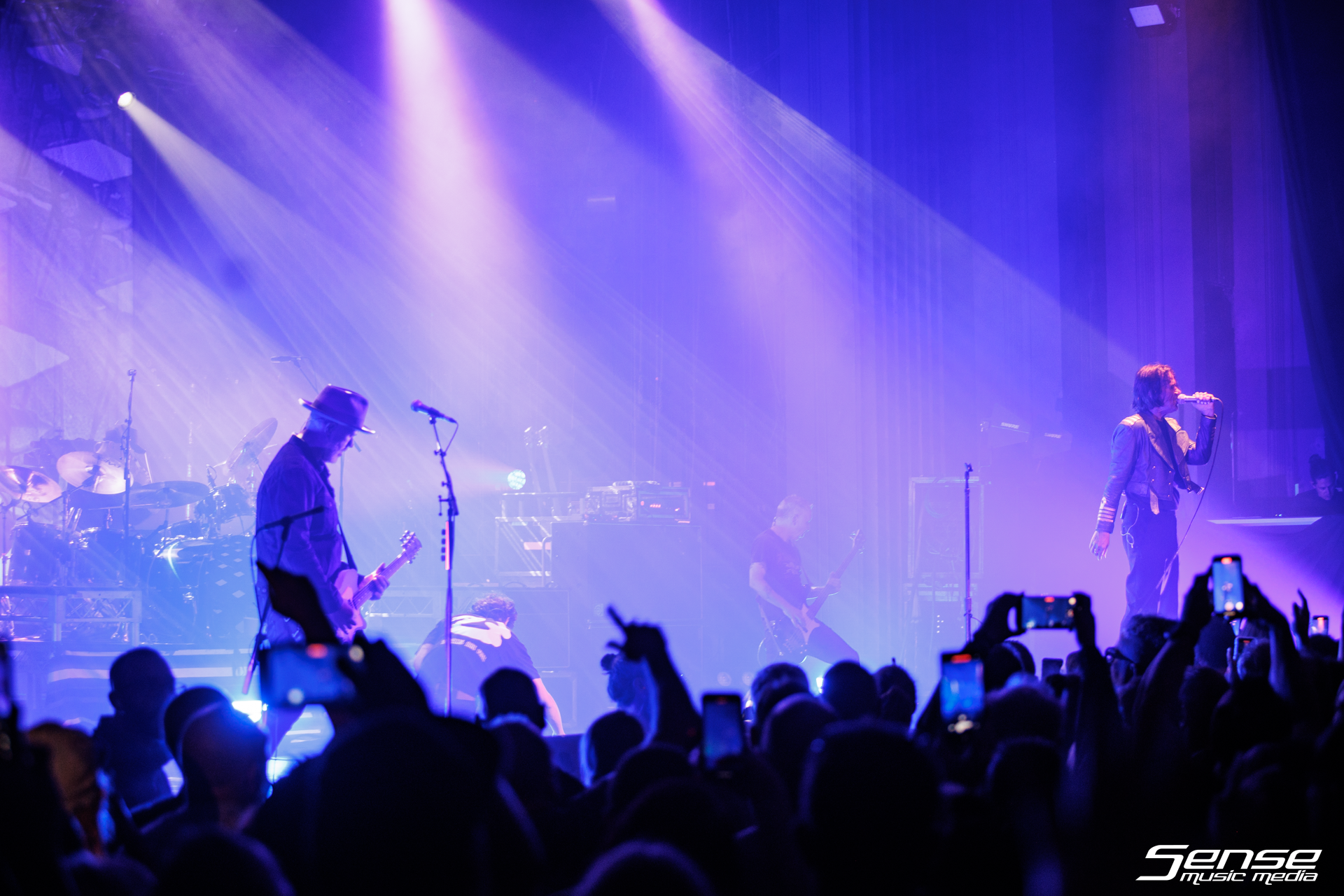 GRINSPOON - Enmore Theatre, Sydney23-24.png