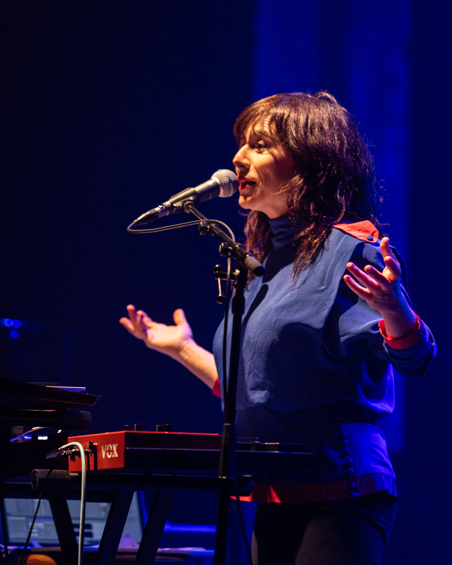 ELANA STONE @ Enmore Theatre-Web-7.png