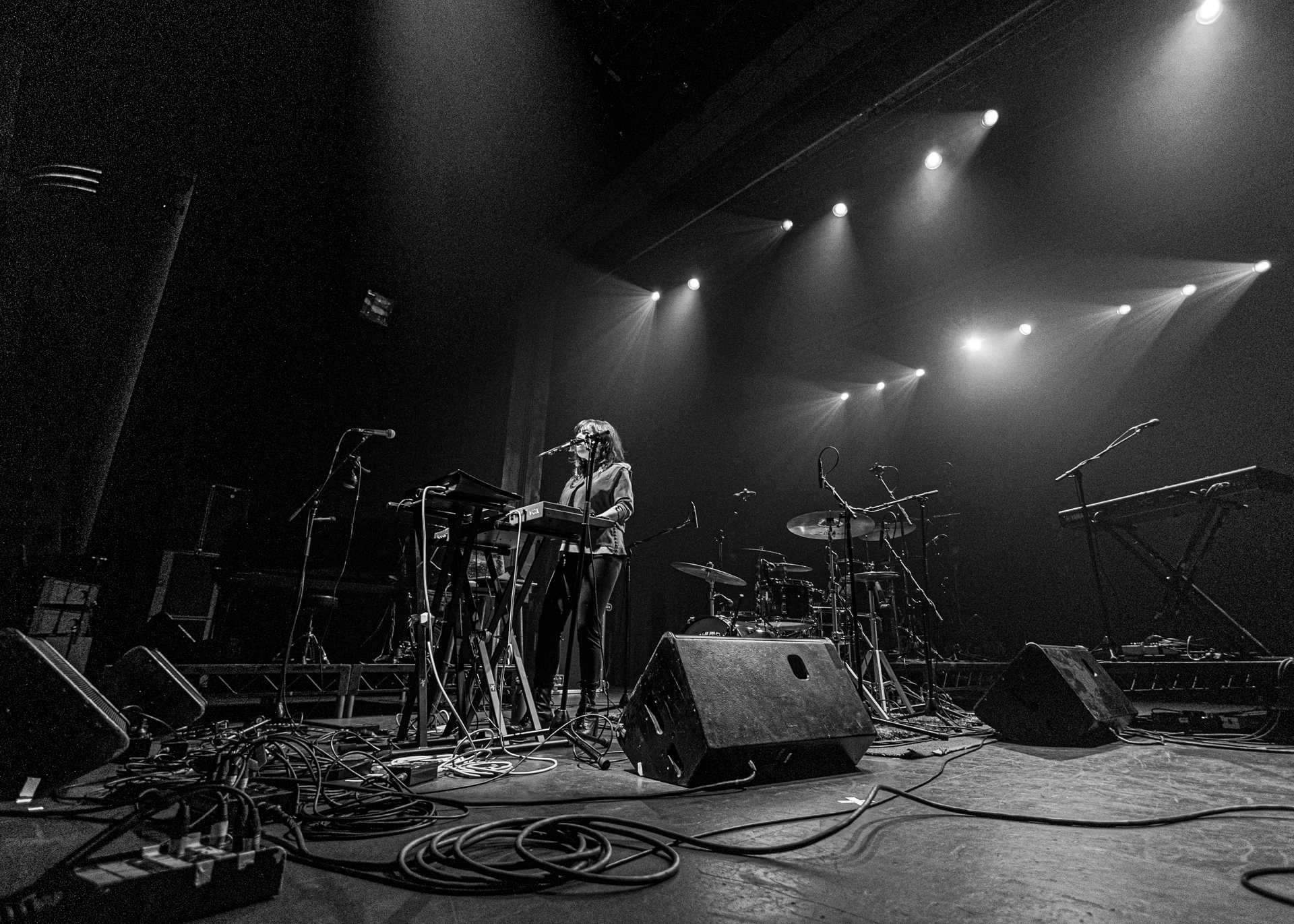 ELANA STONE @ Enmore Theatre-Web-12.png