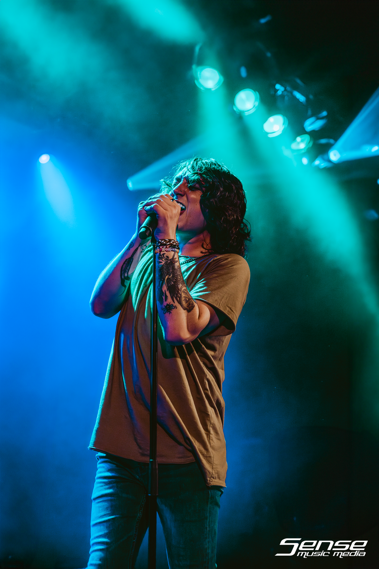 2023-AUG-17-LOVELESS-SYDNEY-METRO THEATRE0E4A9986-Enhanced-NR.png