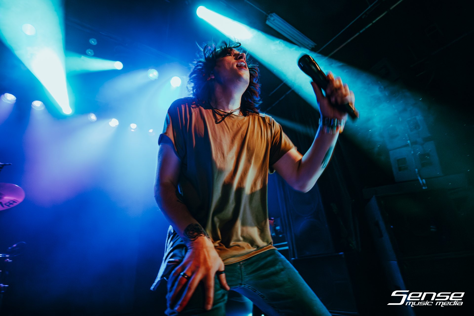 2023-AUG-17-LOVELESS-SYDNEY-METRO THEATRE_MGL9560-Enhanced-NR.png