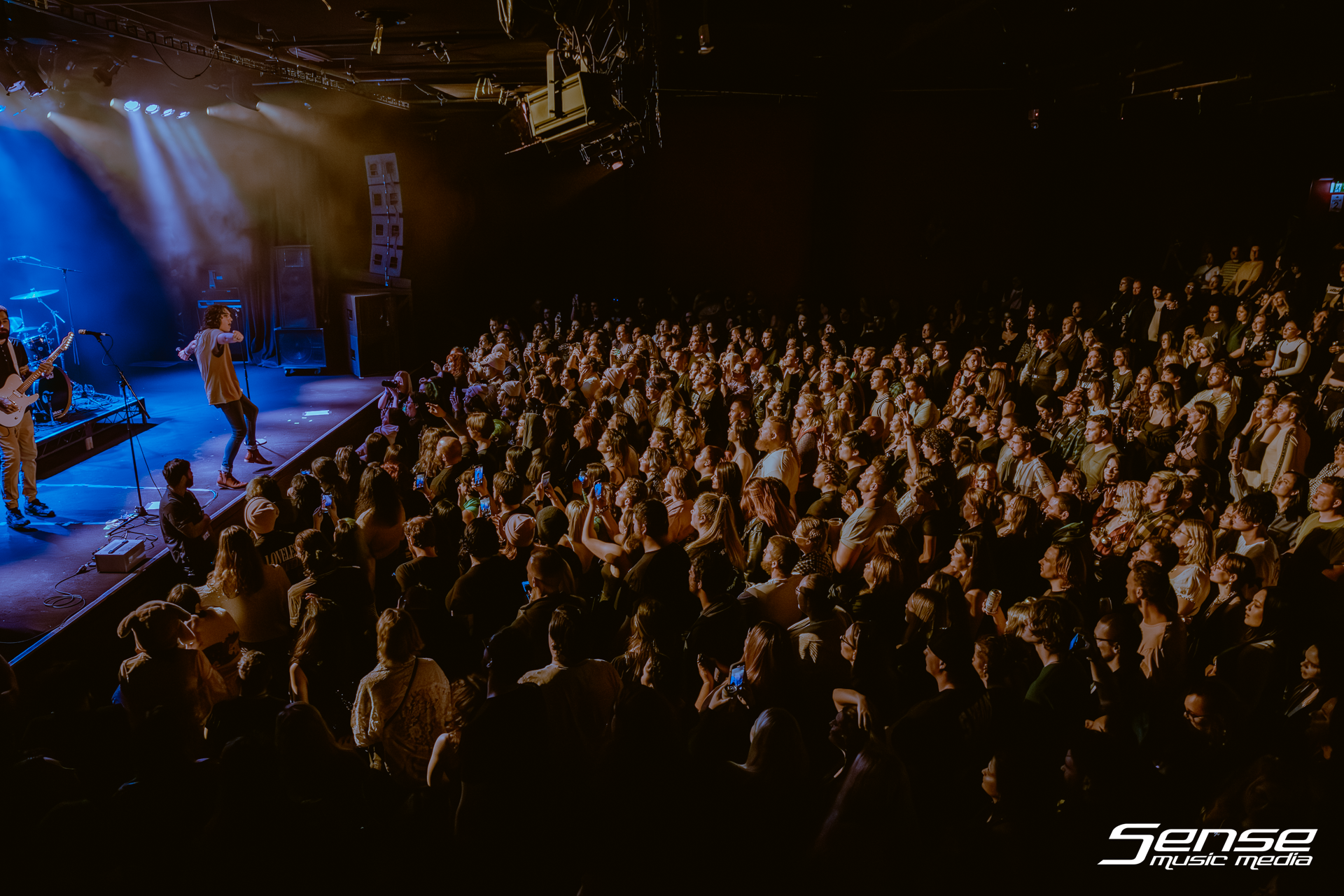 2023-AUG-17-LOVELESS-SYDNEY-METRO THEATRE0E4A0036-Enhanced-NR.png