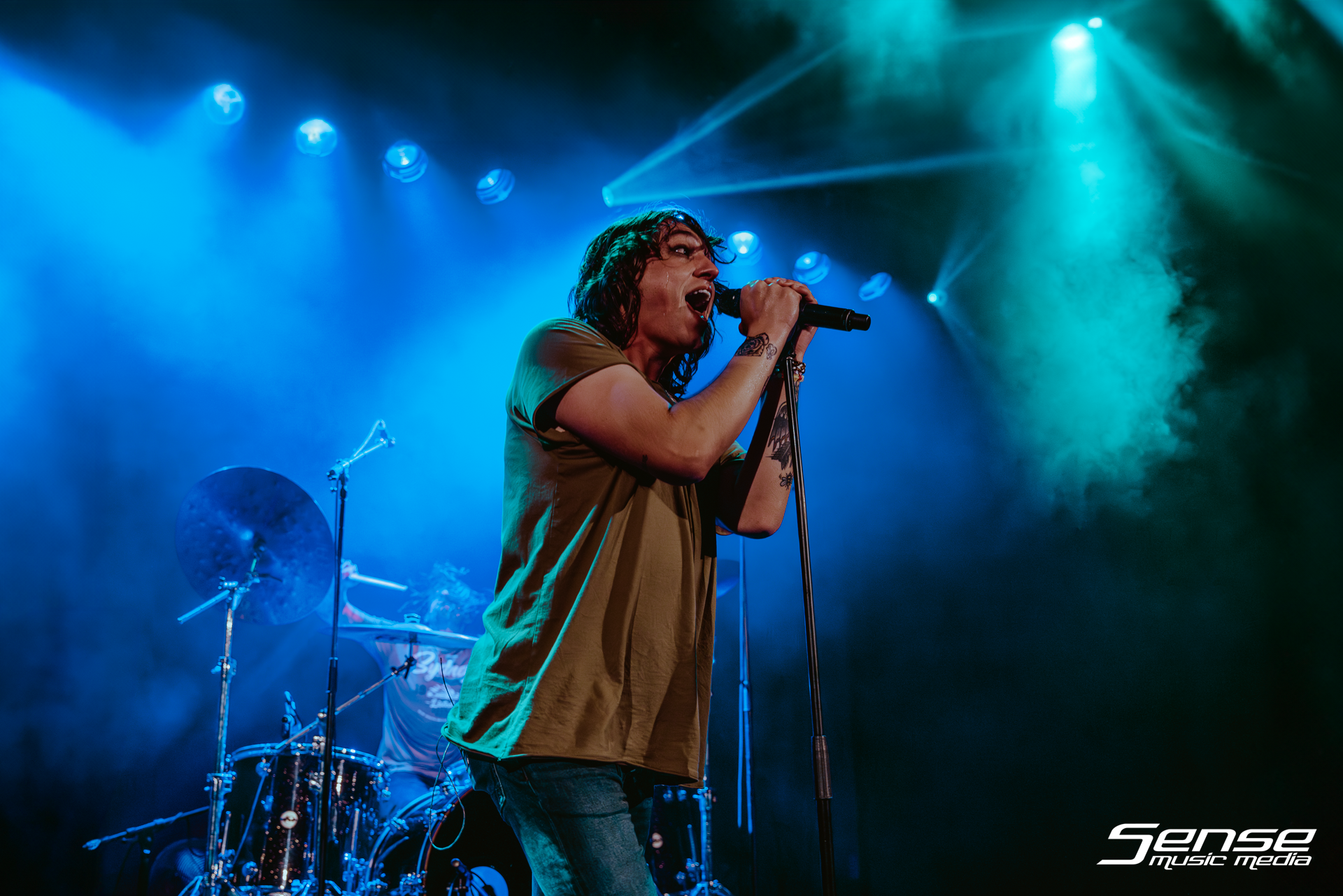 2023-AUG-17-LOVELESS-SYDNEY-METRO THEATRE0E4A9967-Enhanced-NR.png