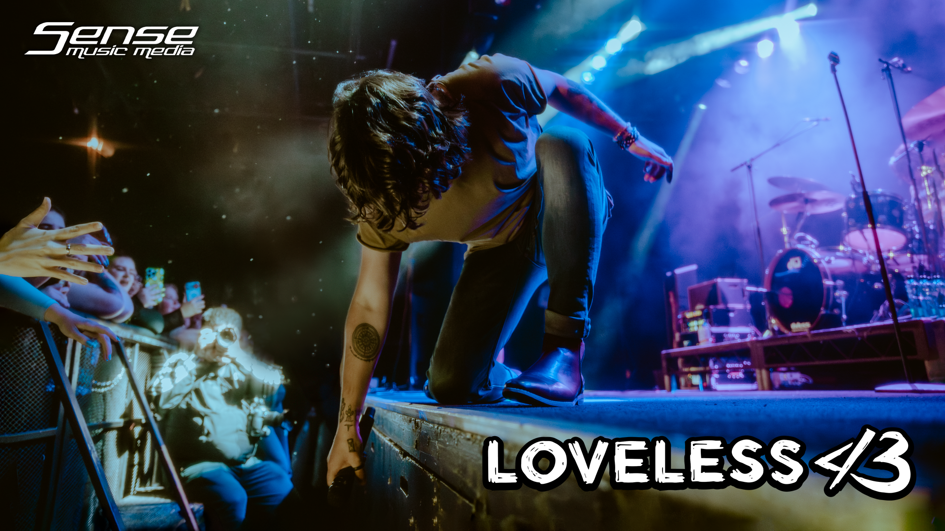 Photo Gallery: LOVELESS