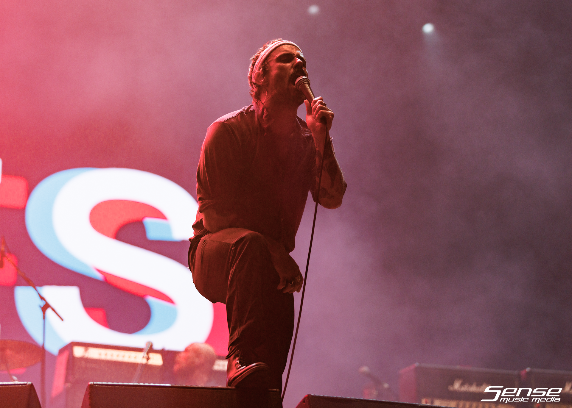 IDLES-6.png