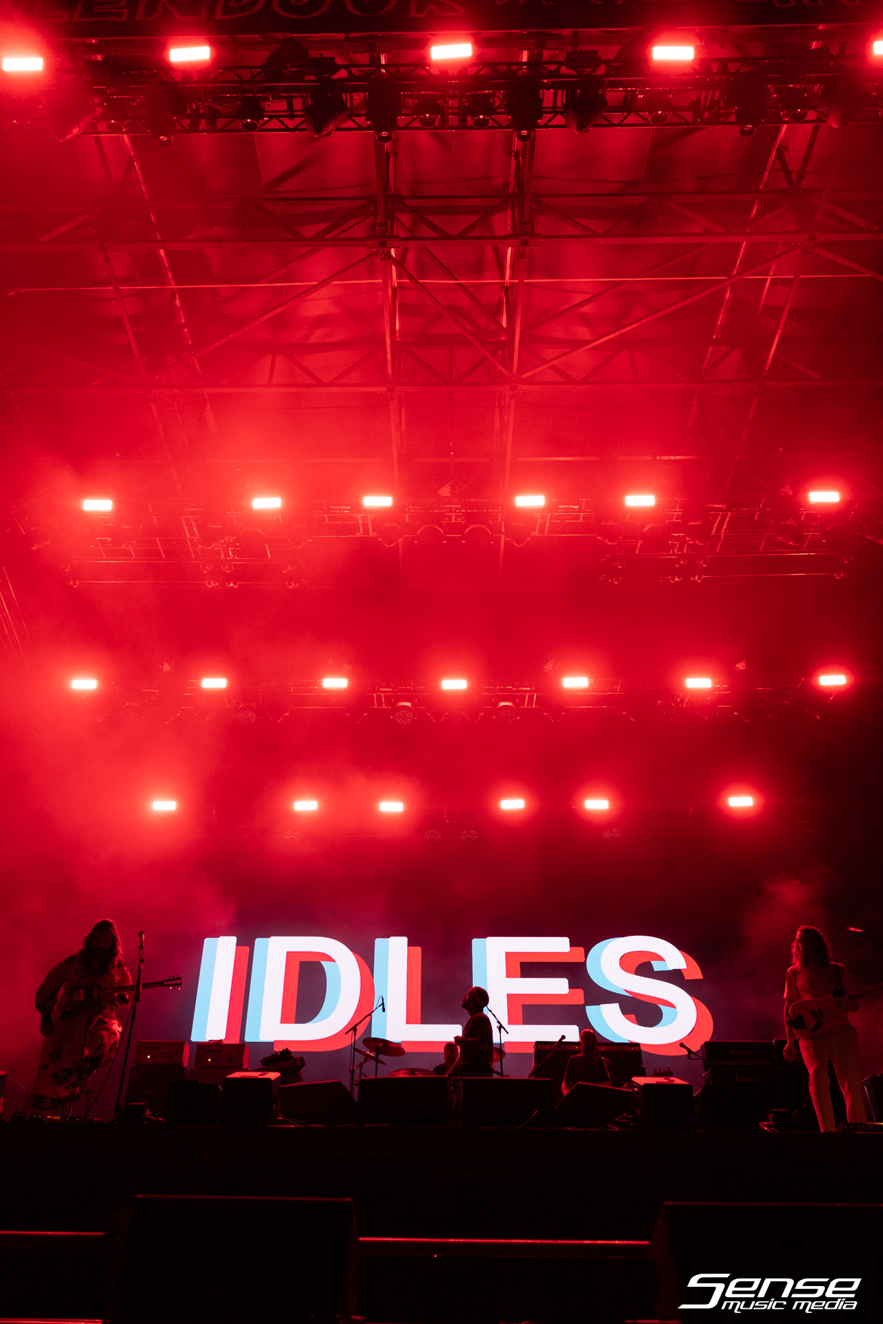 IDLES-10.png